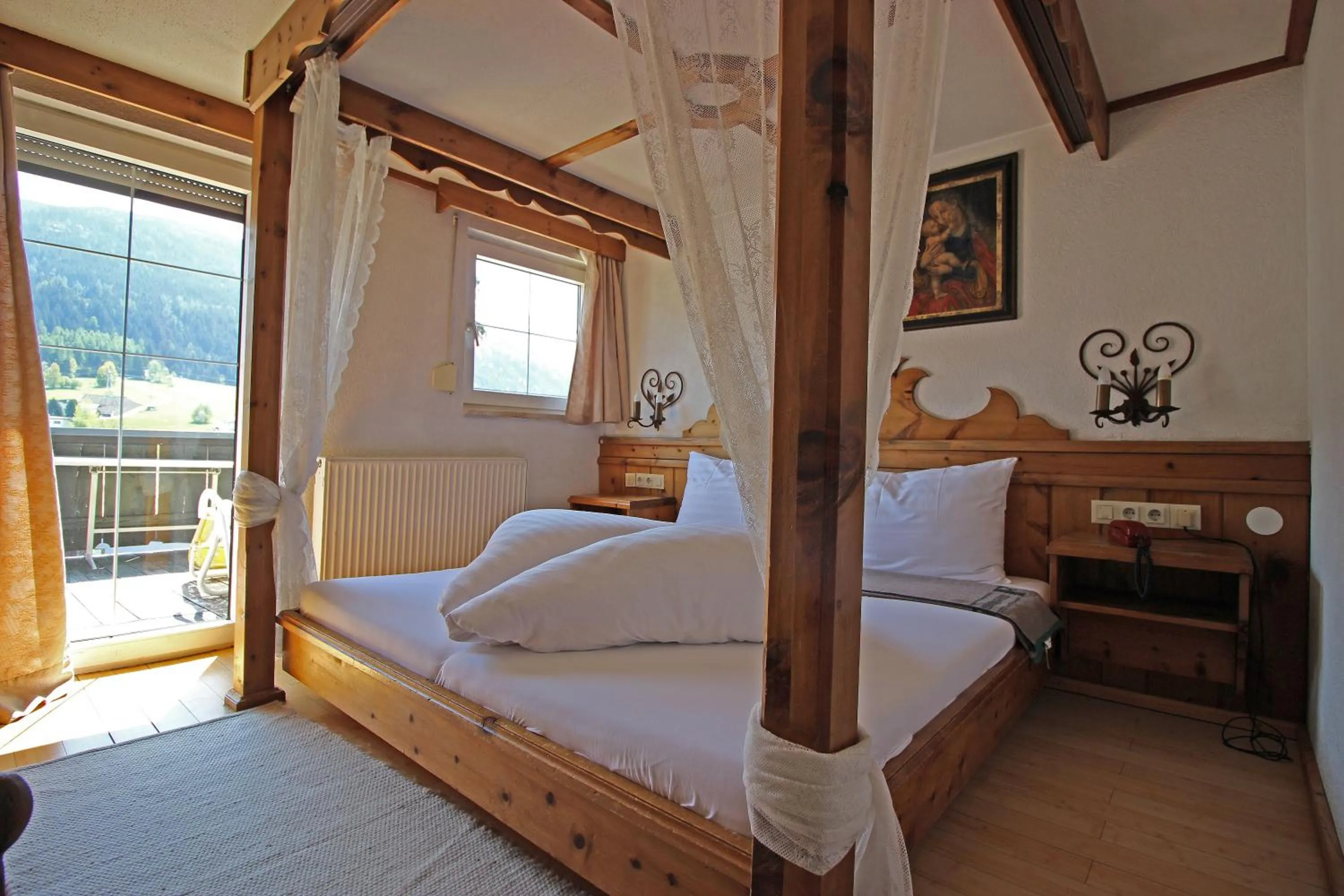 Bedroom, Bed in Alp Art Hotel Götzens