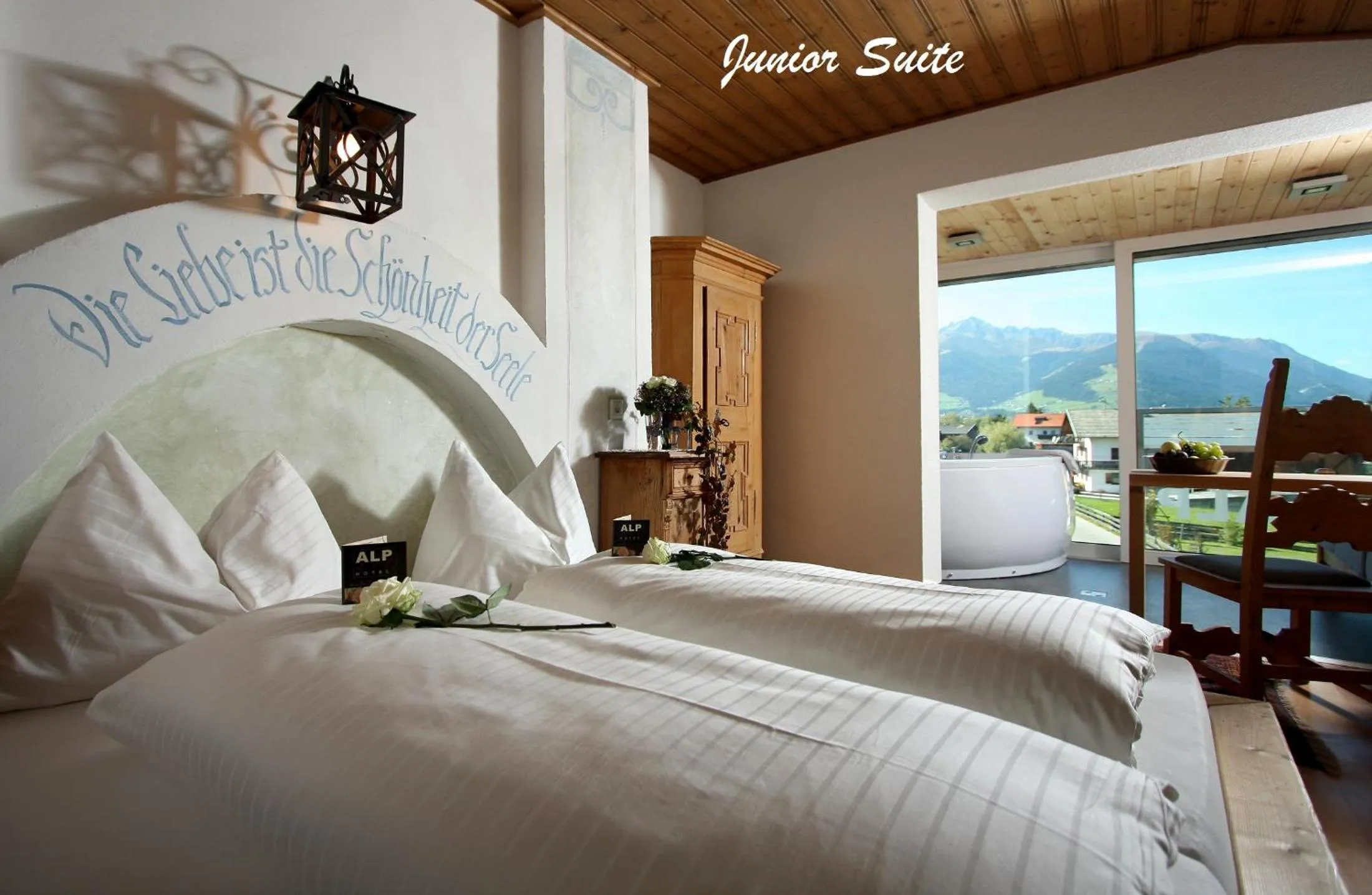 Photo of the whole room, Bed in Alp Art Hotel Götzens