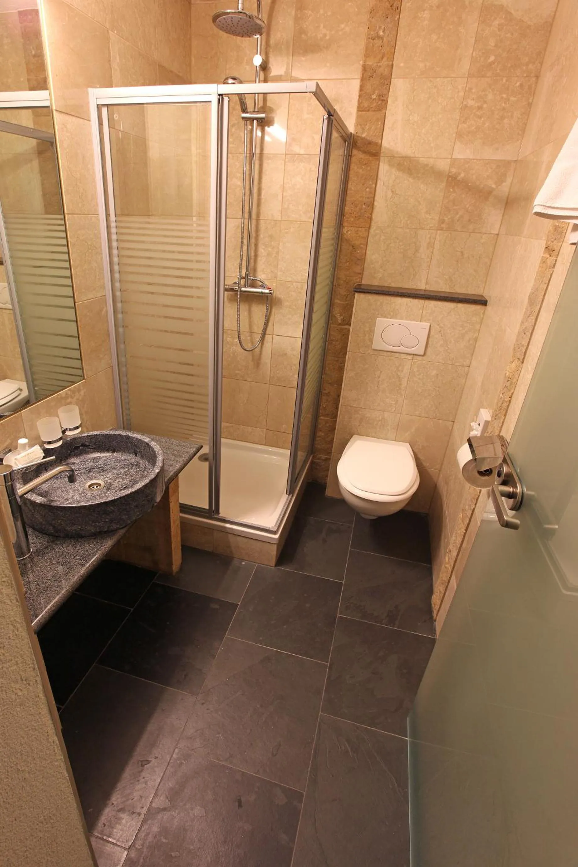 Bathroom in Alp Art Hotel Götzens