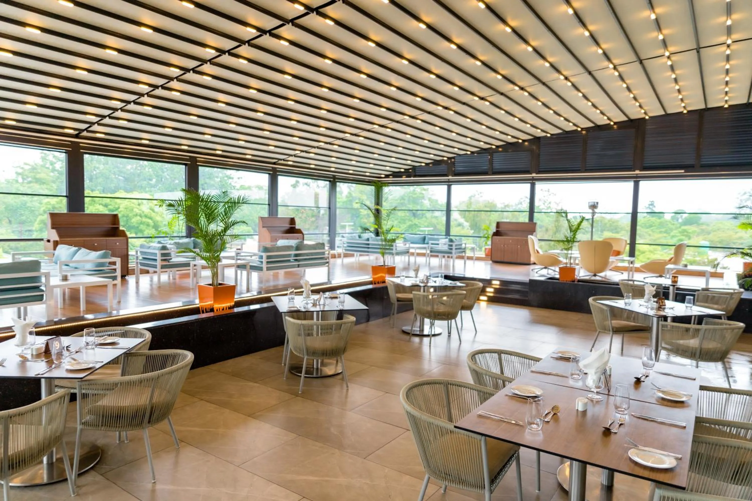 Restaurant/places to eat in The Quorum