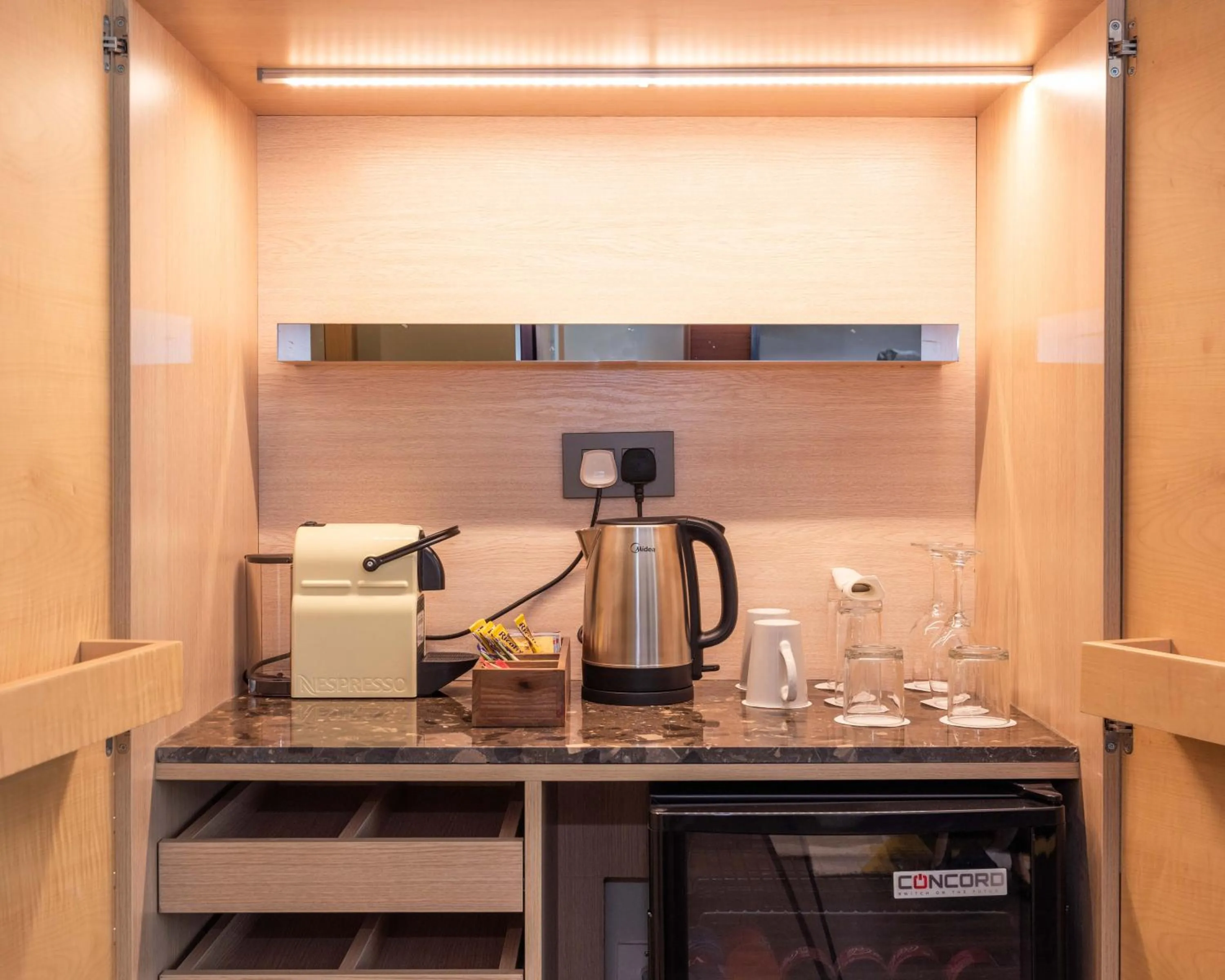 Coffee/tea facilities in The Quorum