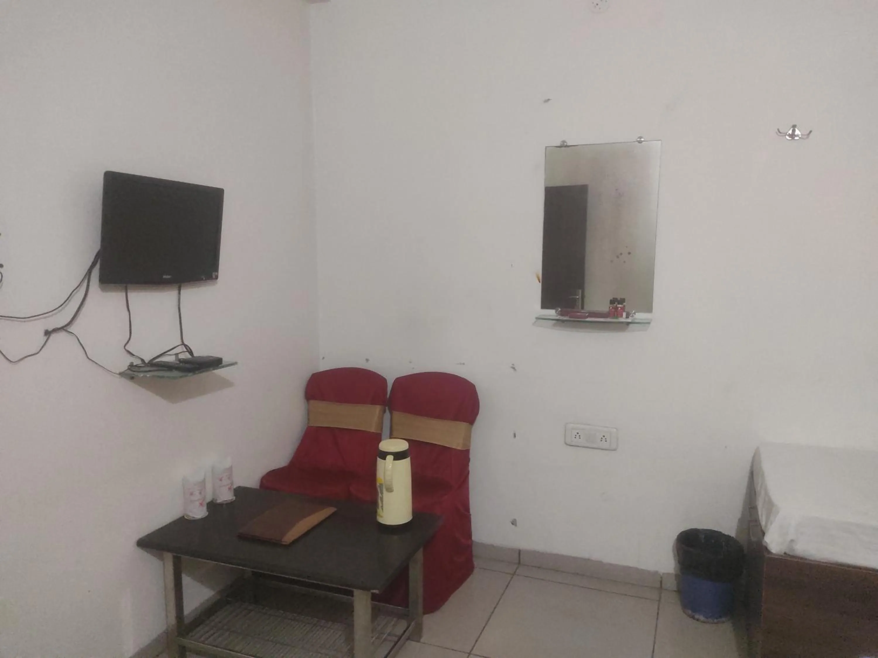 TV and multimedia in JK Rooms 147 Lions - Koradi Nagpur