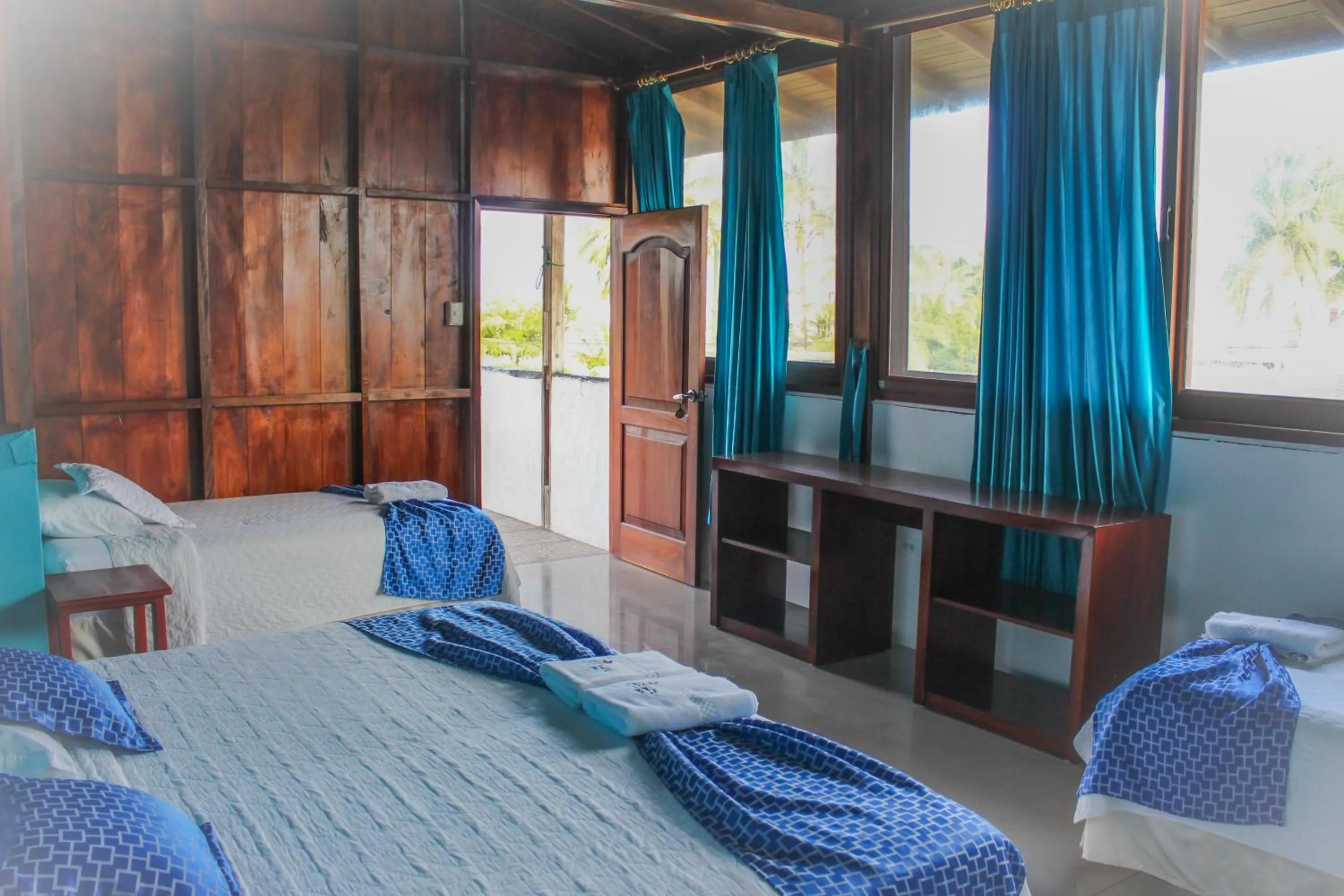 Photo of the whole room, Bed in Hotel LA GRAN TORTUGA - ᯤ STARLINK