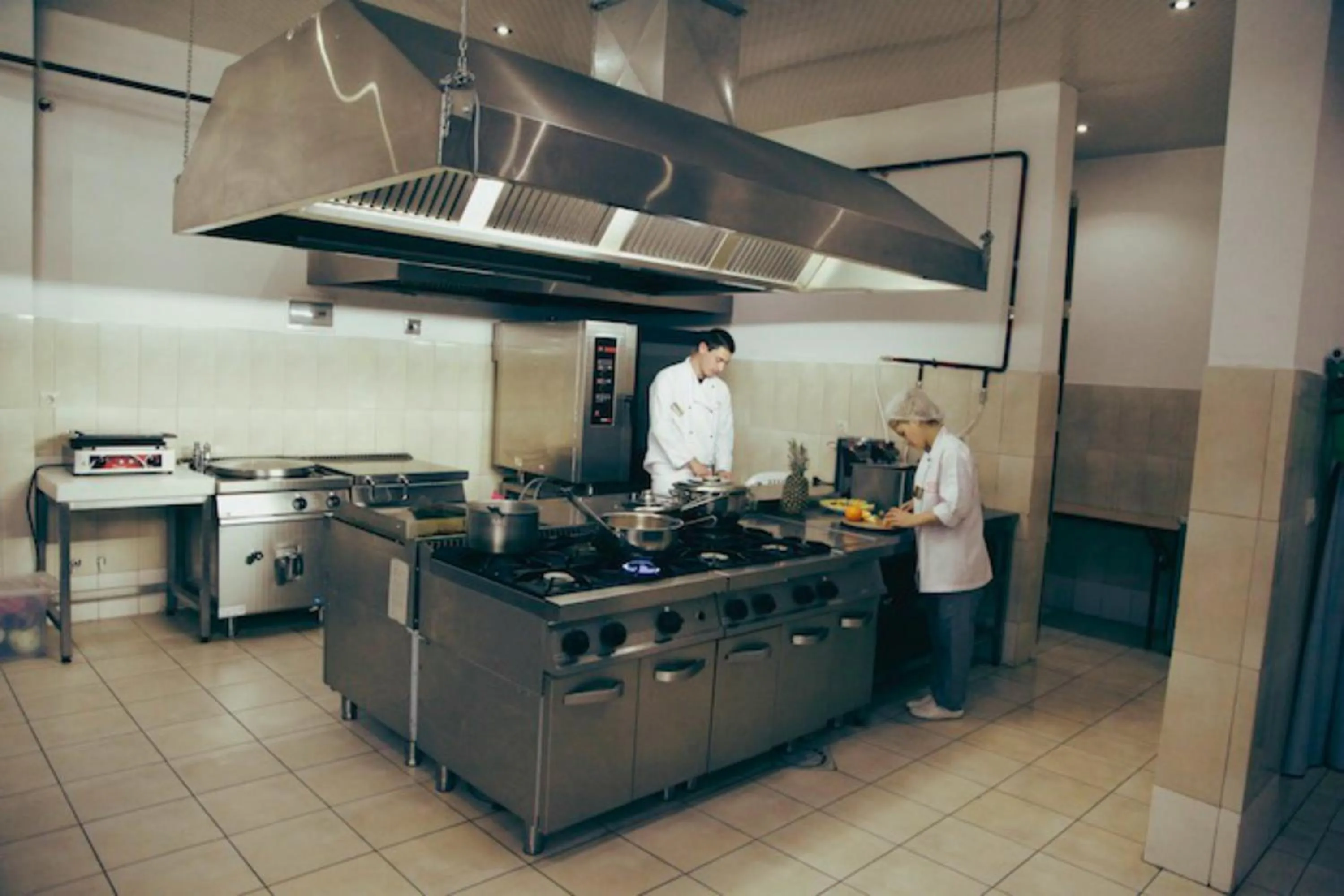 Kitchen or kitchenette in Tskaltubo Plaza Hotel