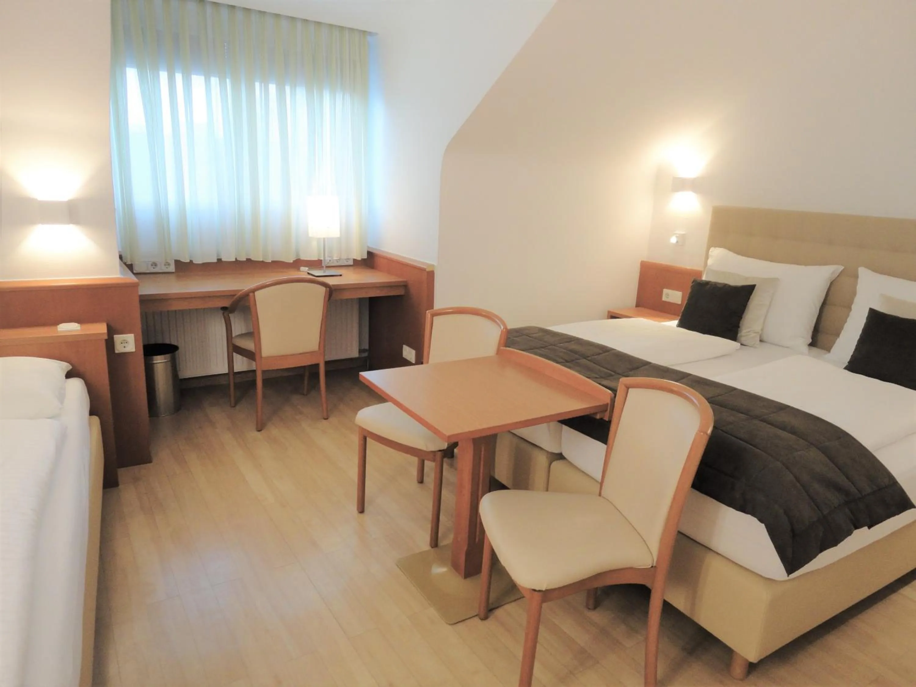 Photo of the whole room, Bed in City Hotel Albrecht