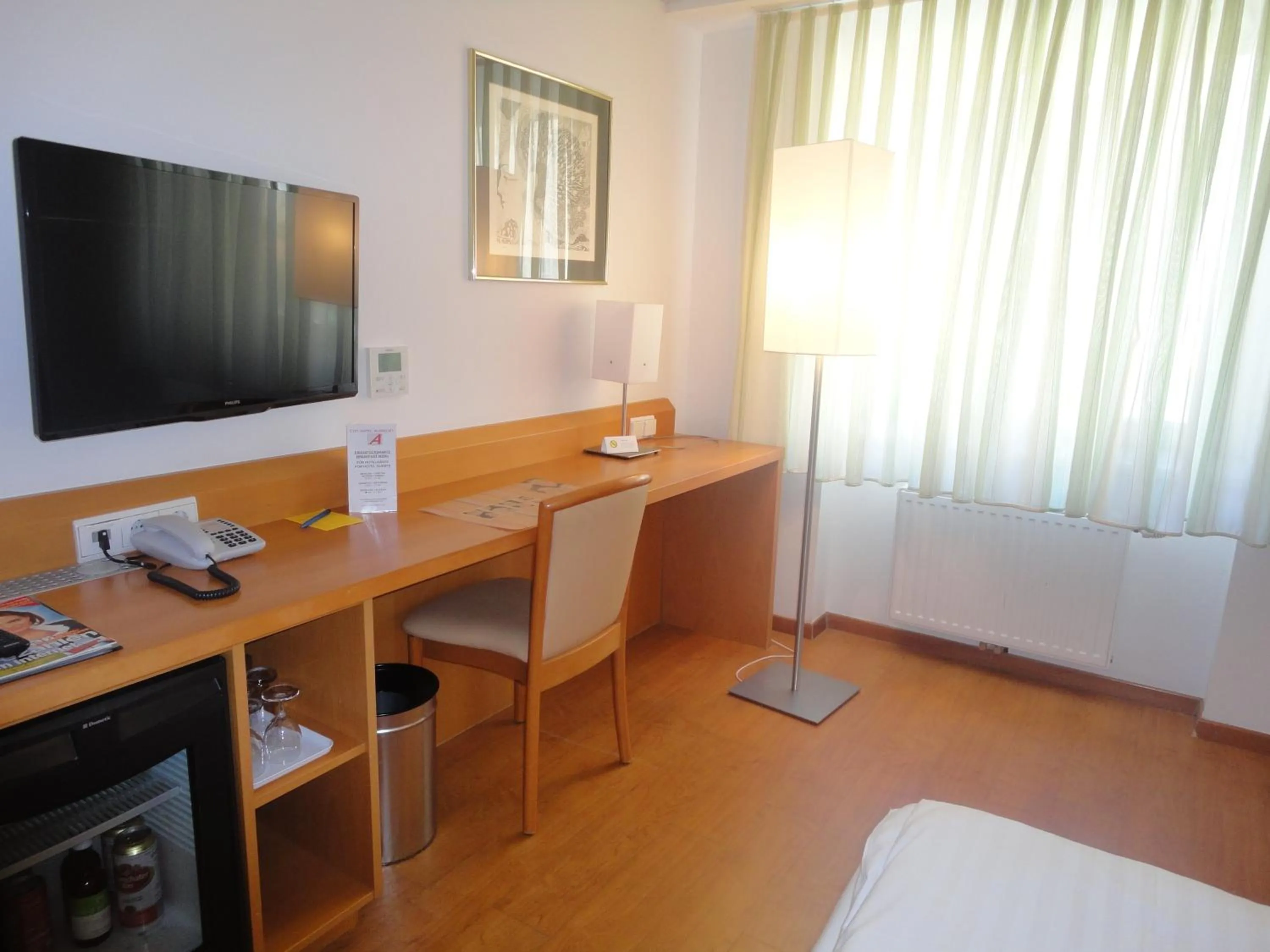 Bedroom, Bed in City Hotel Albrecht