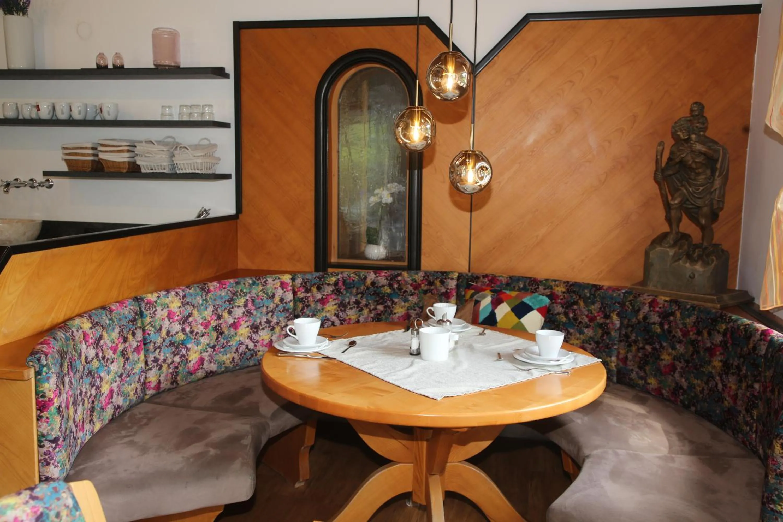 Breakfast in Hotel Sonnenhof - bed & breakfast & appartements