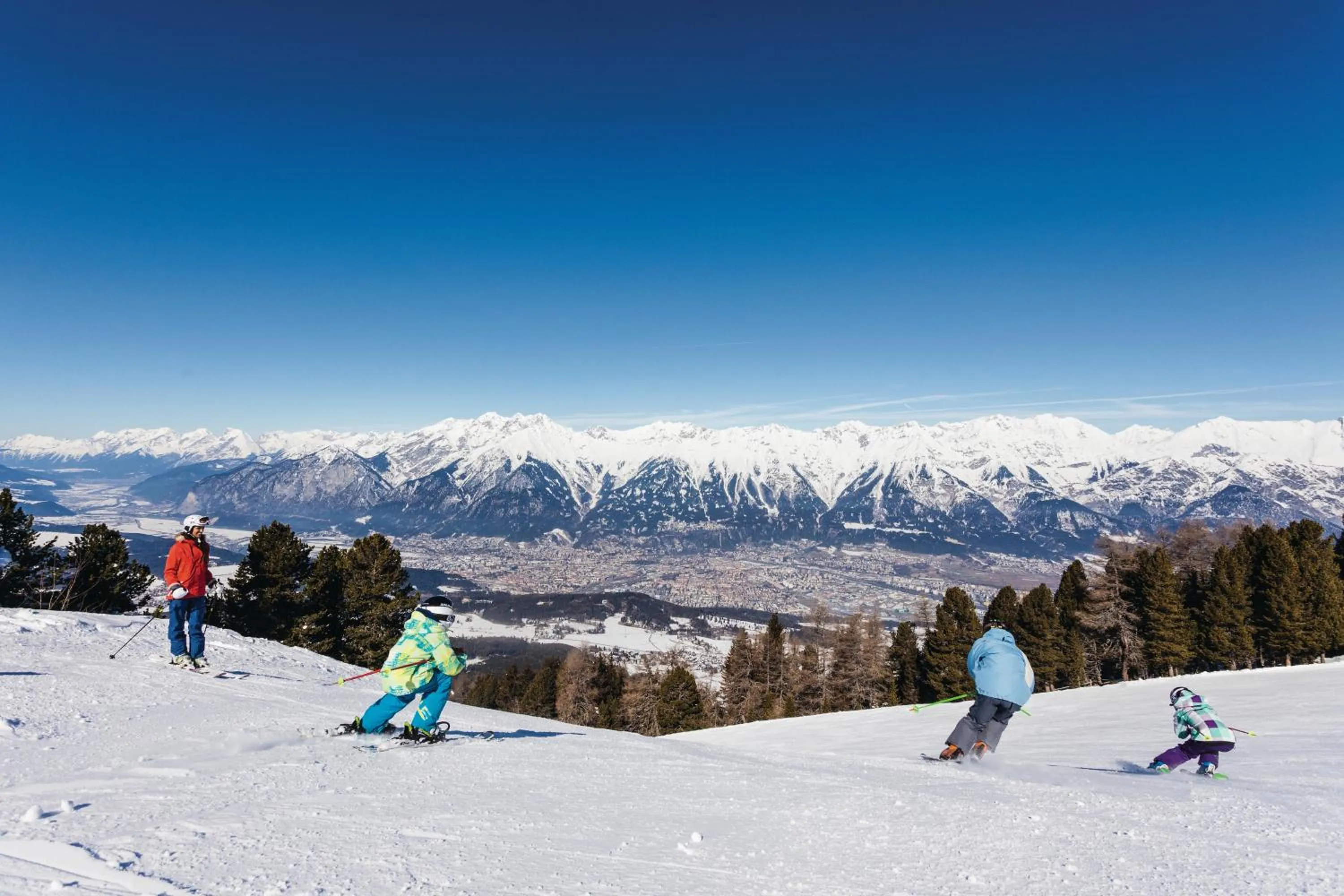 Skiing in Hotel Sonnenhof - bed & breakfast & appartements