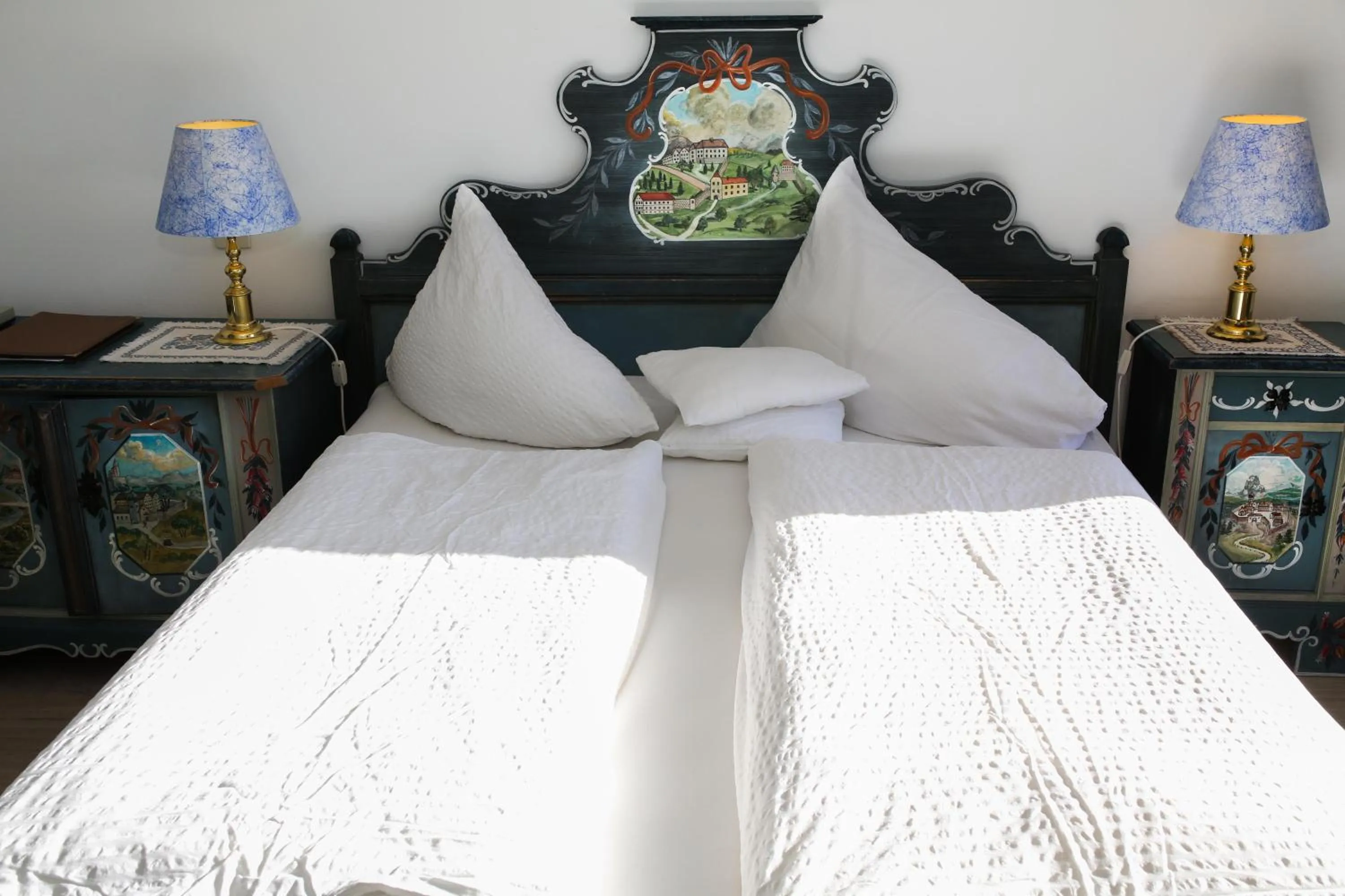 Bedroom, Bed in Hotel Sonnenhof - bed & breakfast & appartements