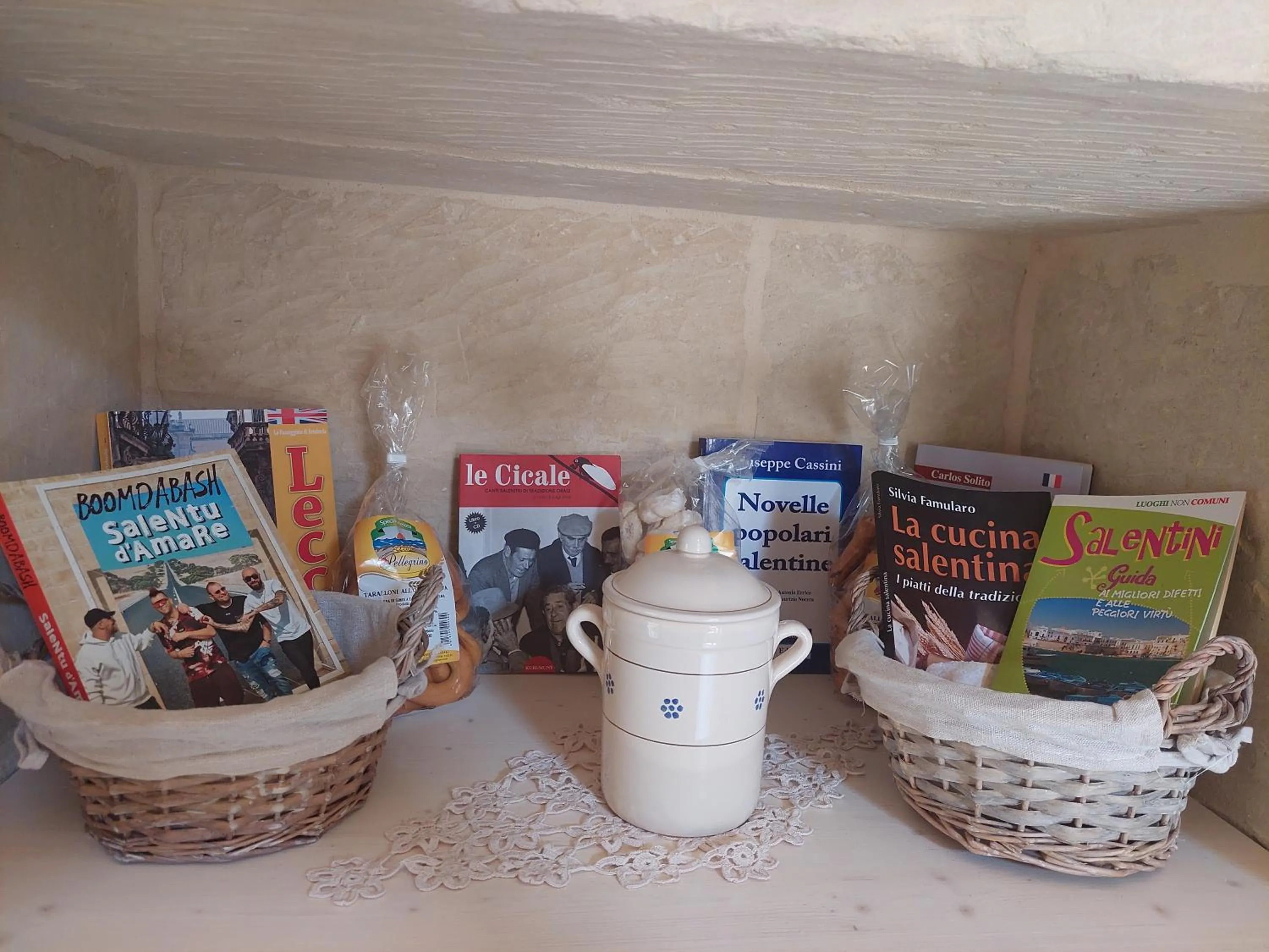 Library in Dimora Assuntina Martano