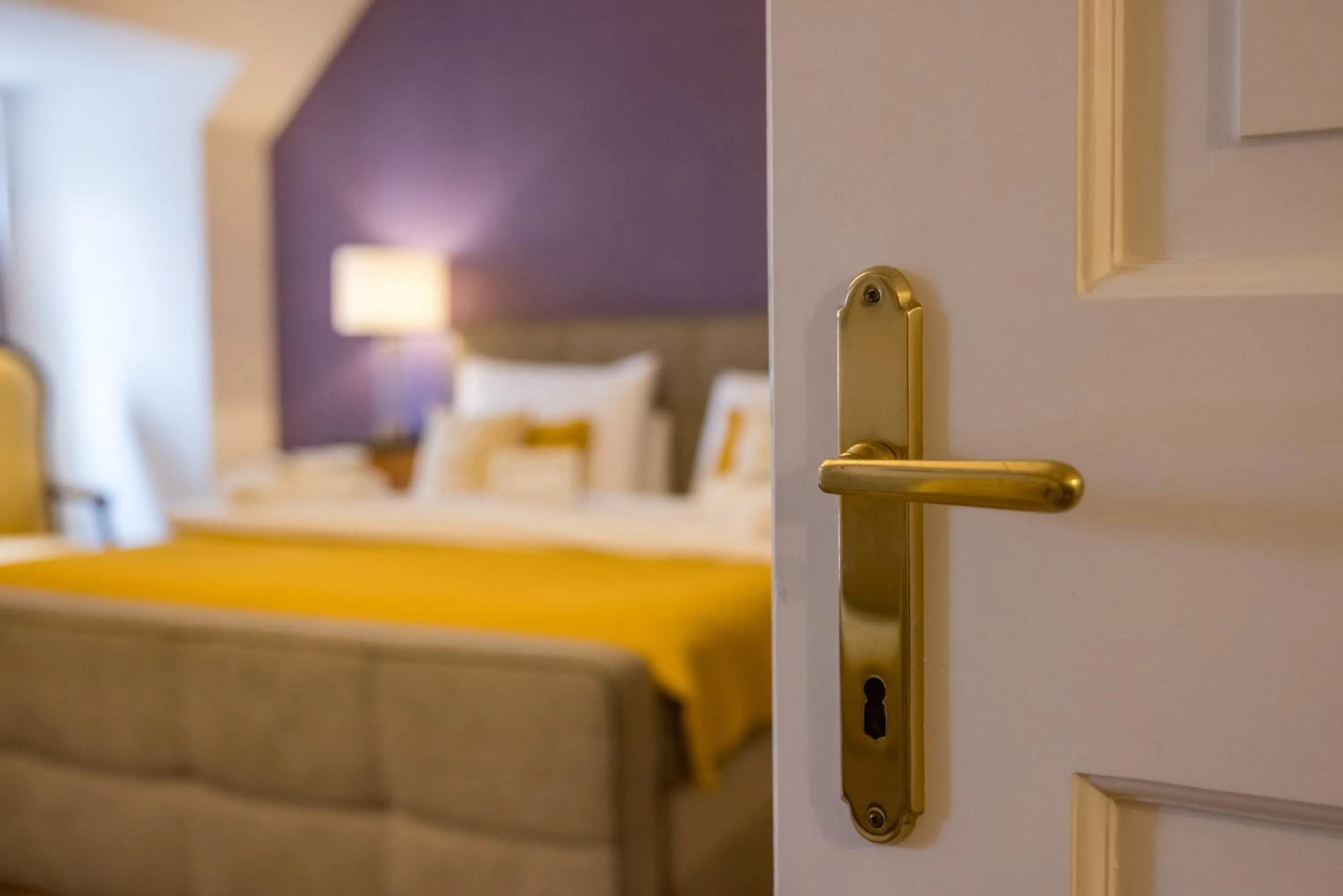 Bed in Der Schlosswirt zu Anif - Biedermeierhotel und Restaurant