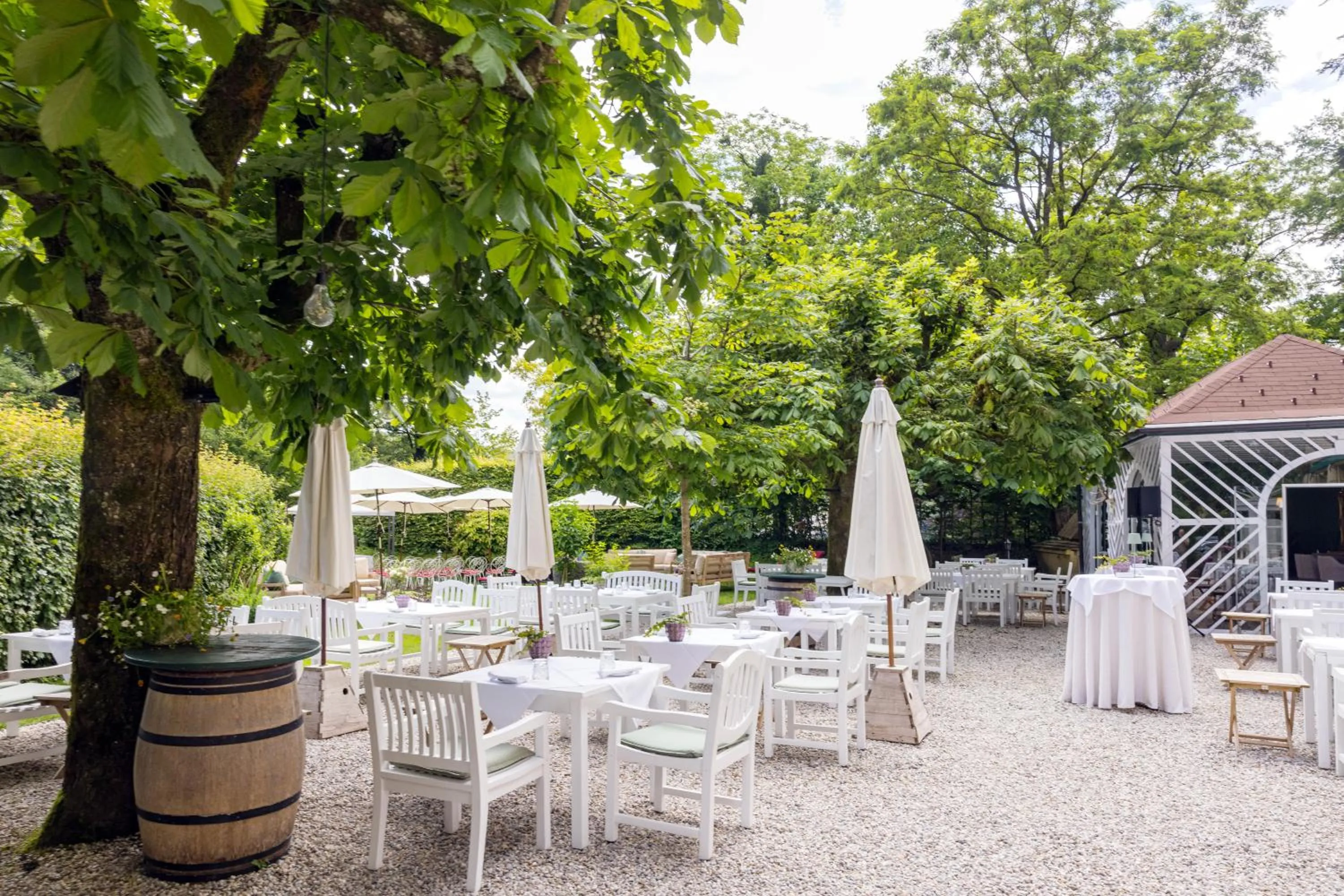 Patio in Der Schlosswirt zu Anif - Biedermeierhotel und Restaurant