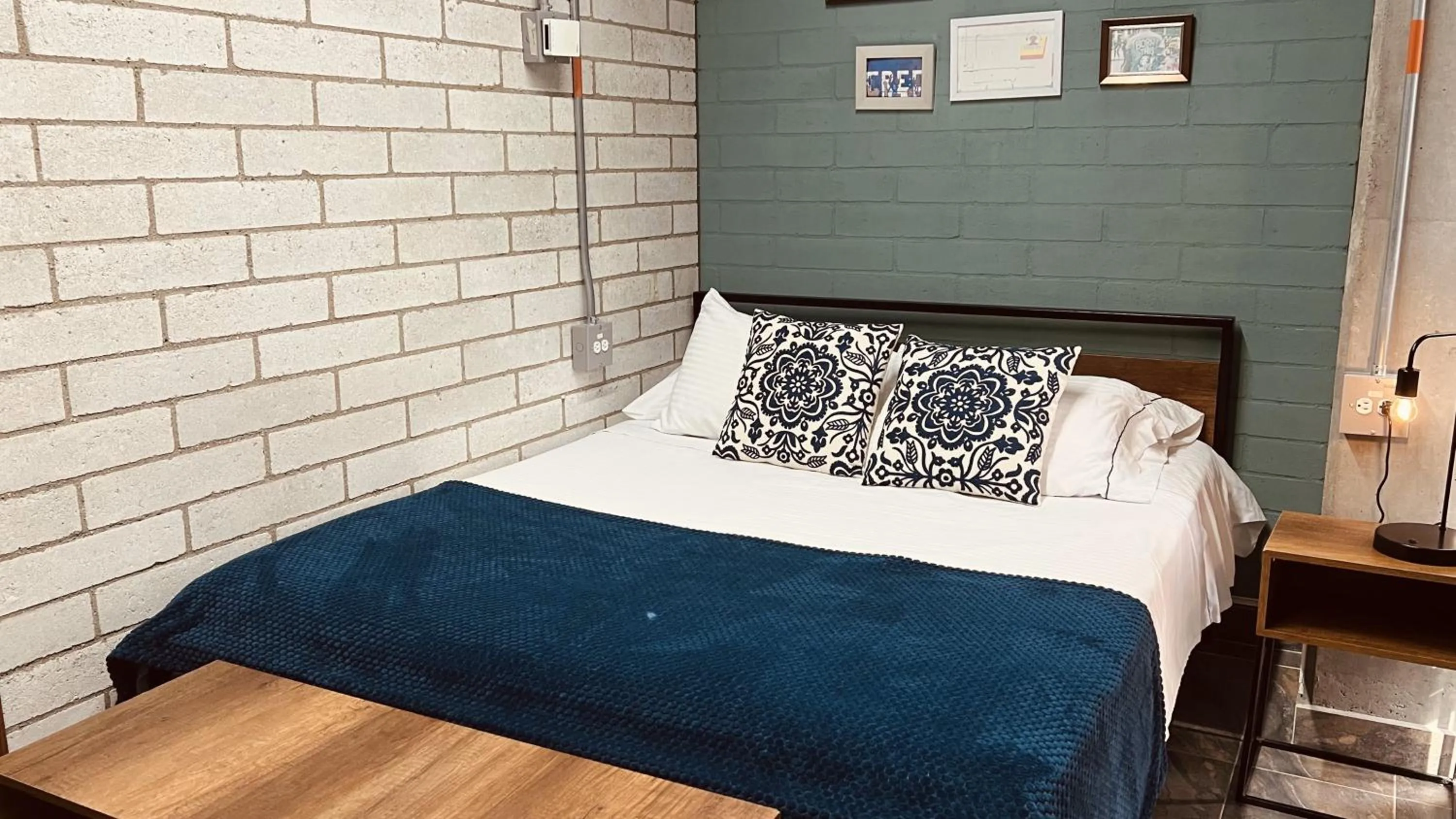 Bed in Manila Hotel Boutique