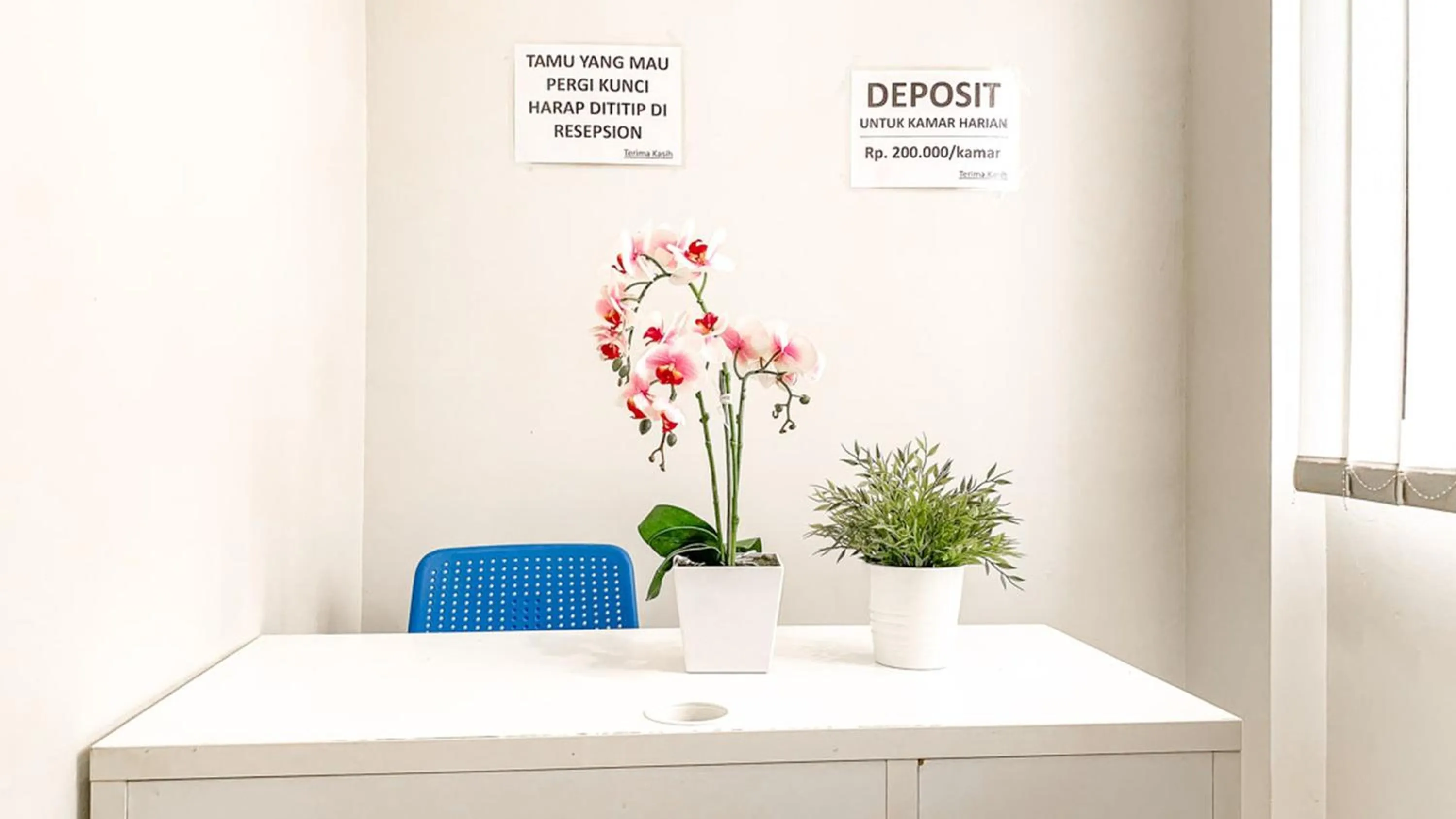 Lobby or reception in Griya Rasuna Jakarta Mitra RedDoorz