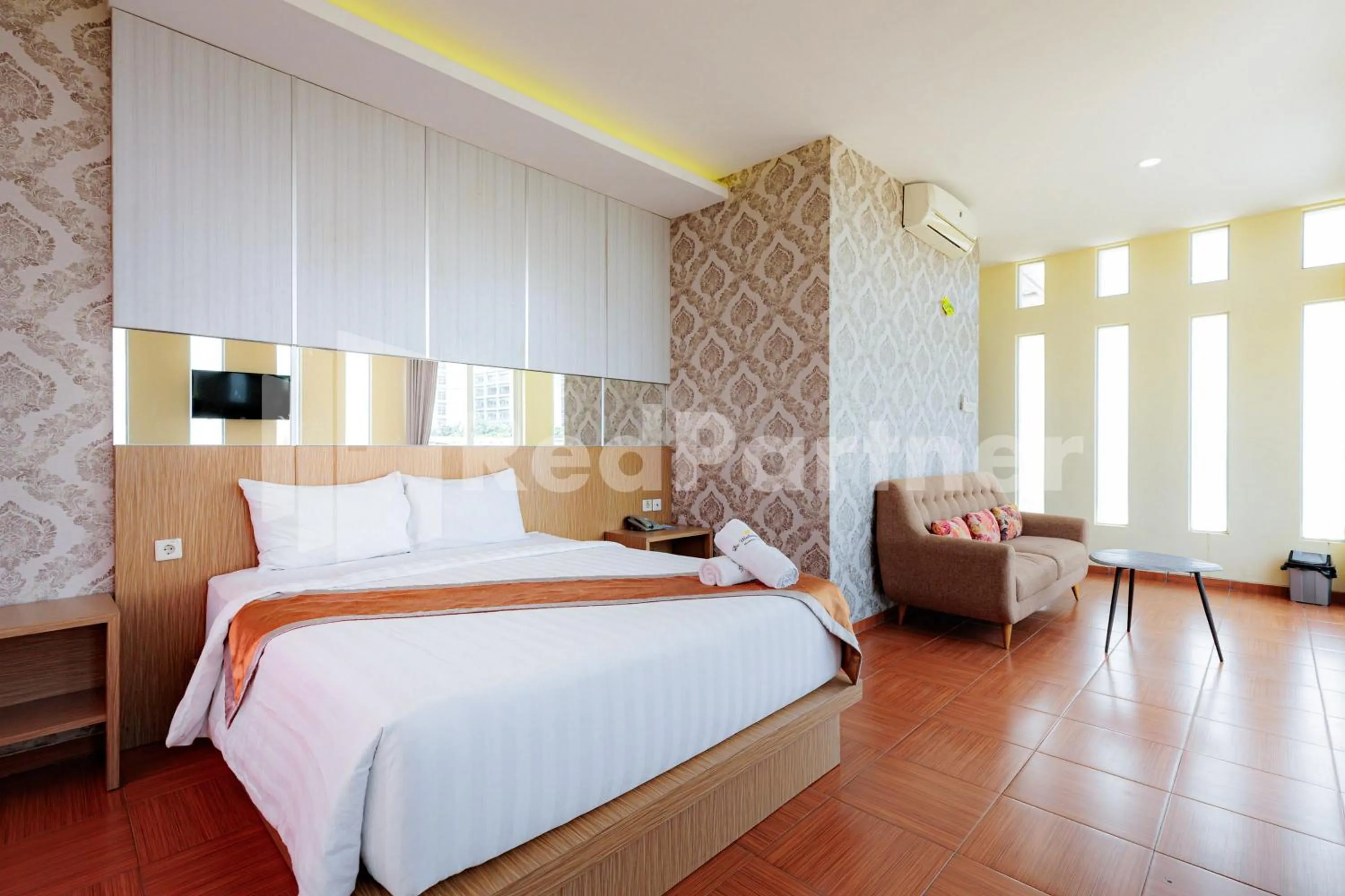 Bedroom, Bed in De Malang Sweet Homestay Syariah Mitra RedDoorz