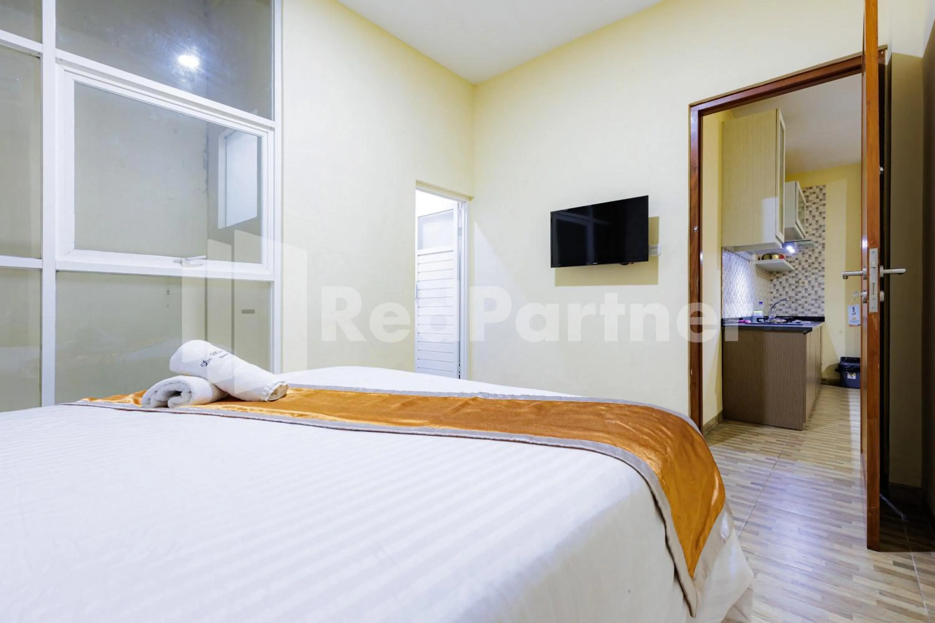 Bedroom, Bed in De Malang Sweet Homestay Syariah Mitra RedDoorz