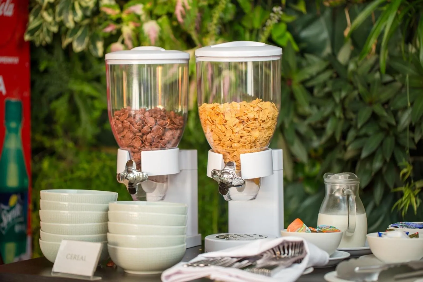 Breakfast in Giriwood Hotel & Villa