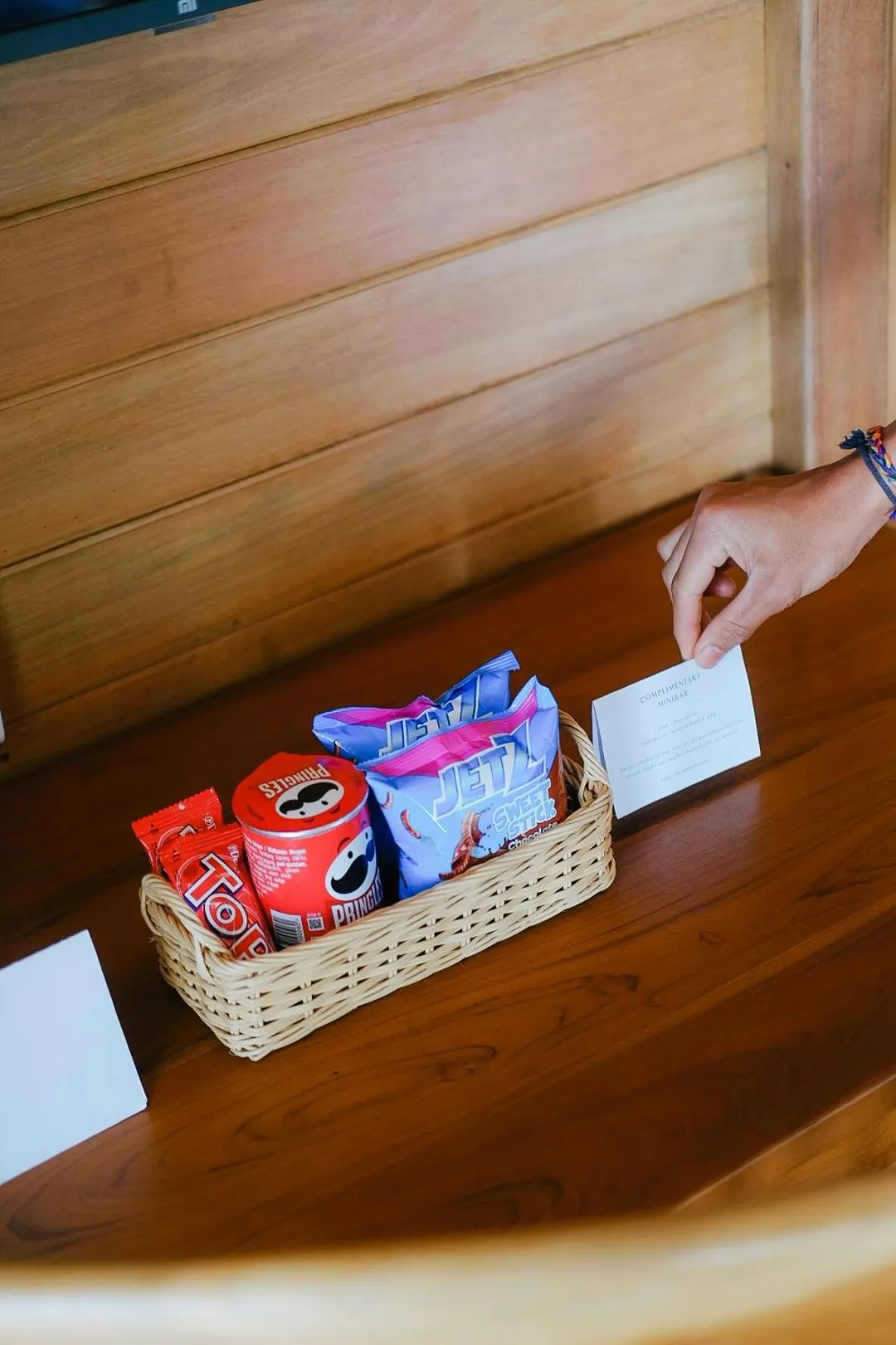 Giriwood Hotel & Villa