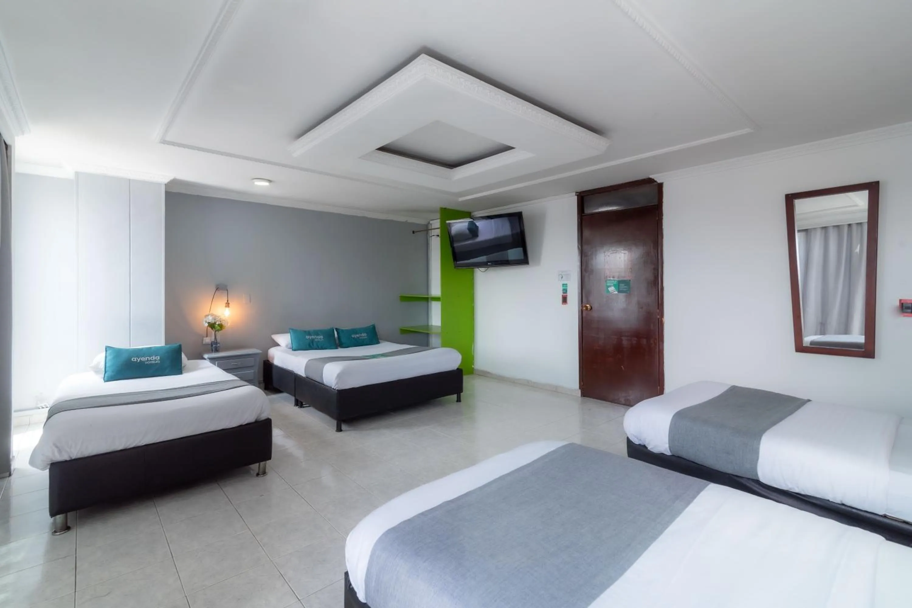 Bed in Hotel Elegant Suite