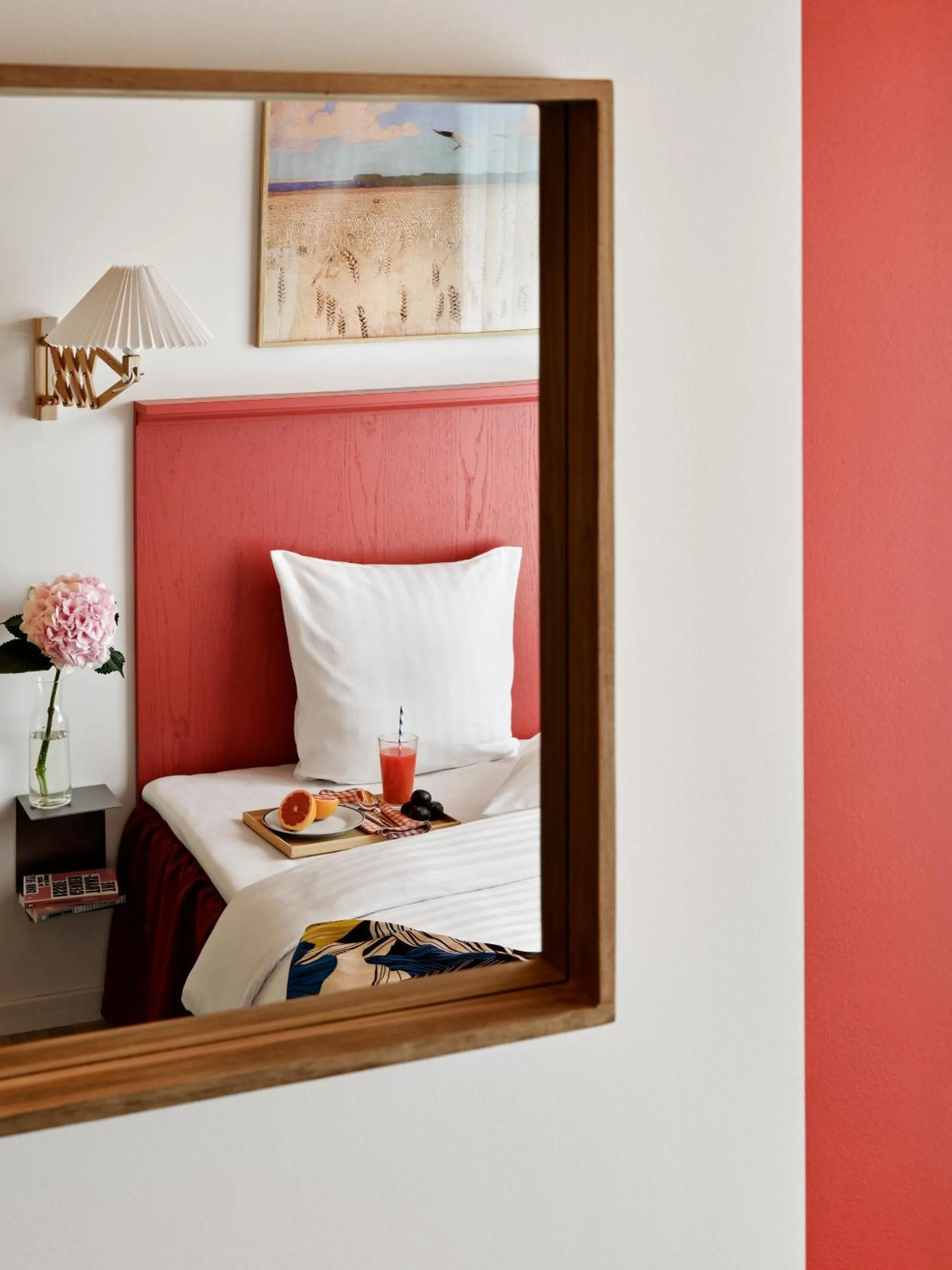 Decorative detail, Bed in Dahei Apartment Hotel