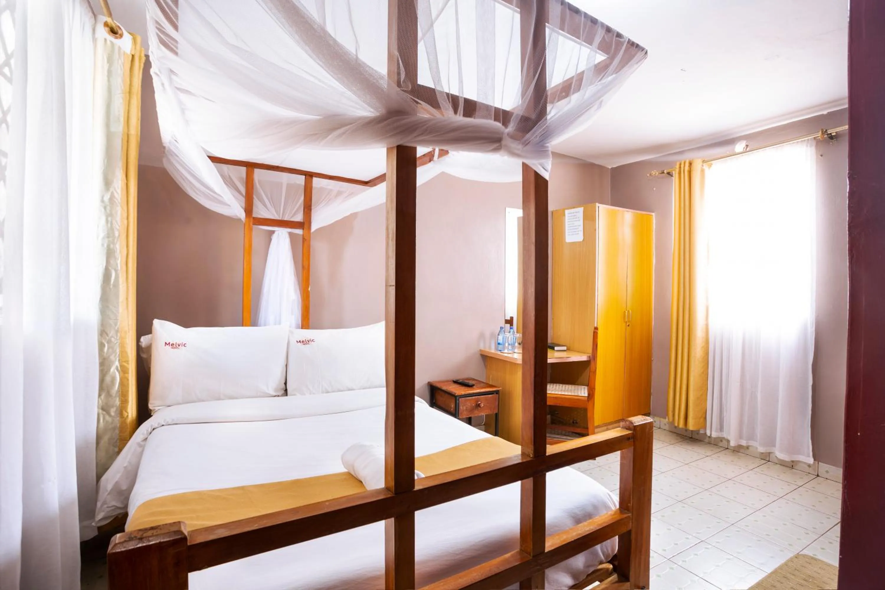 Photo of the whole room in Melvic Hotel