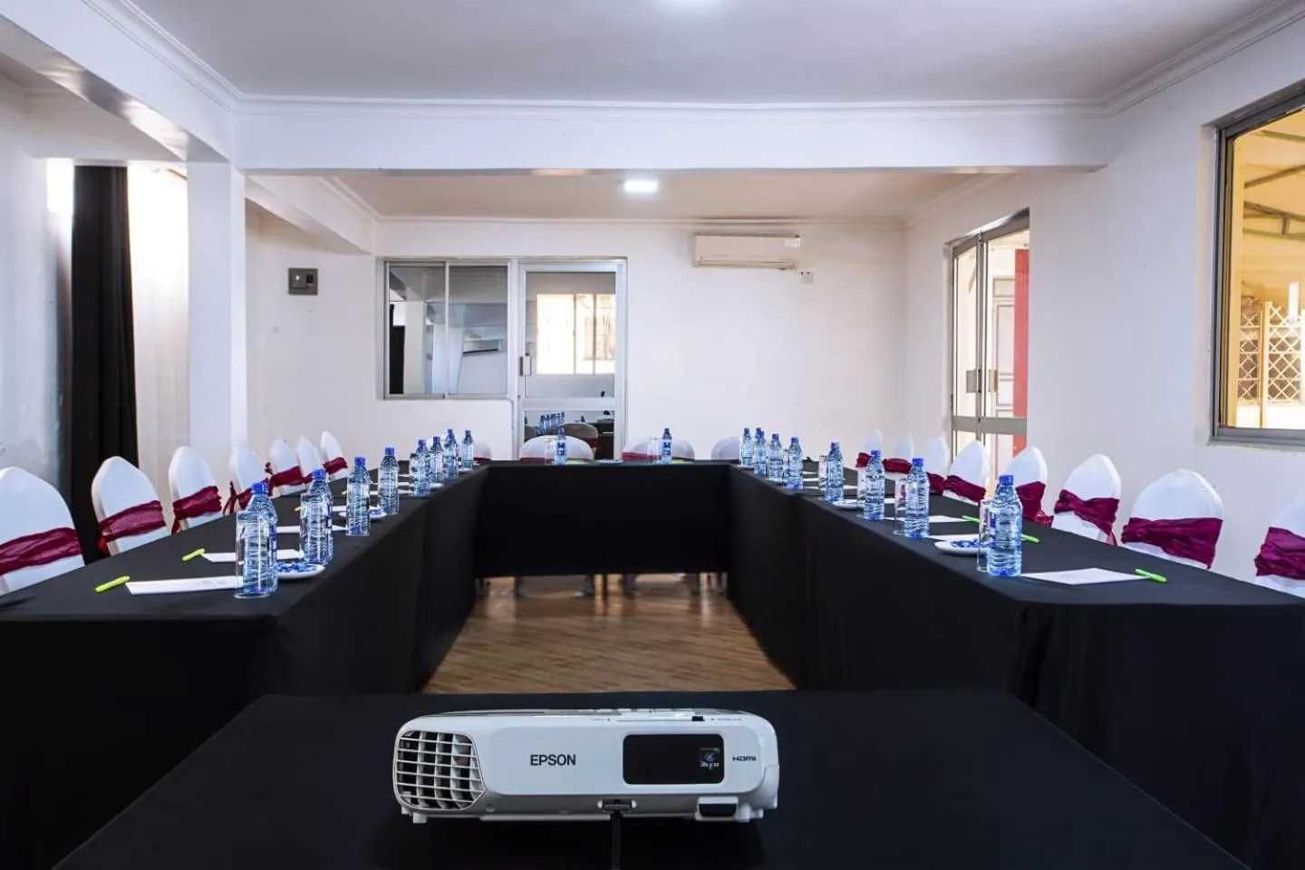 Meeting/conference room in Melvic Hotel