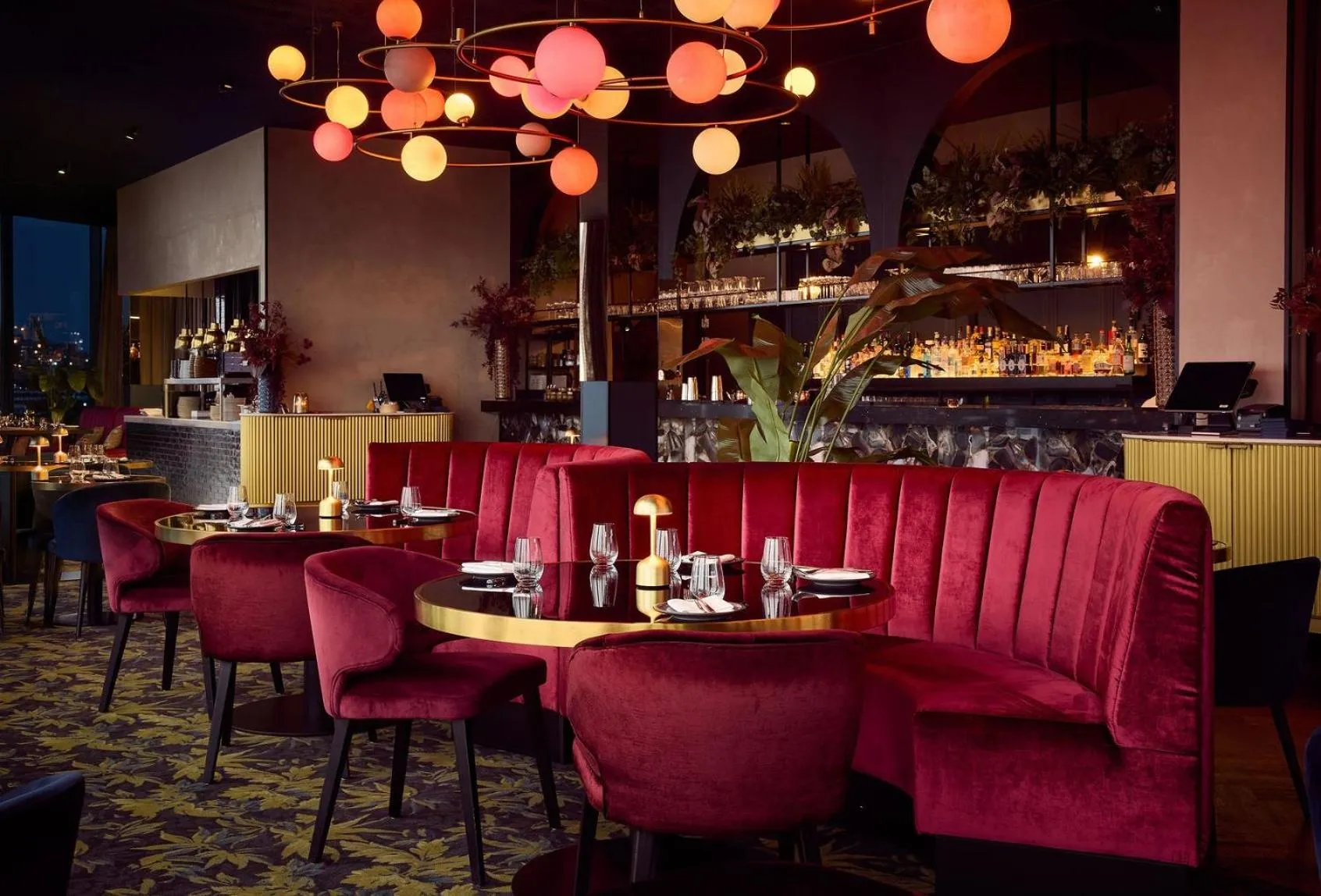 Restaurant/places to eat in Van der Valk Hotel Gent