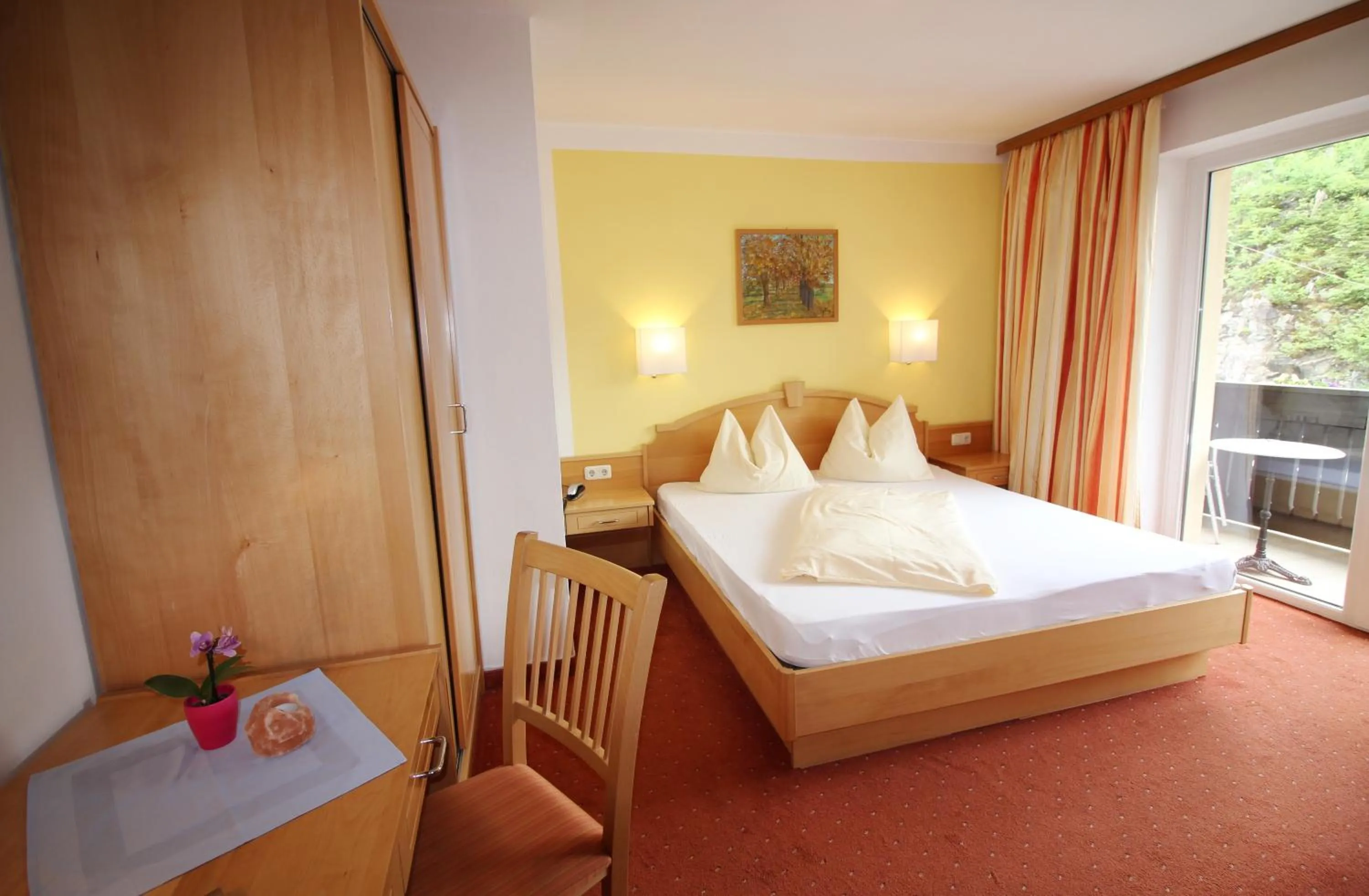 Bed in Pension St.Leonhard