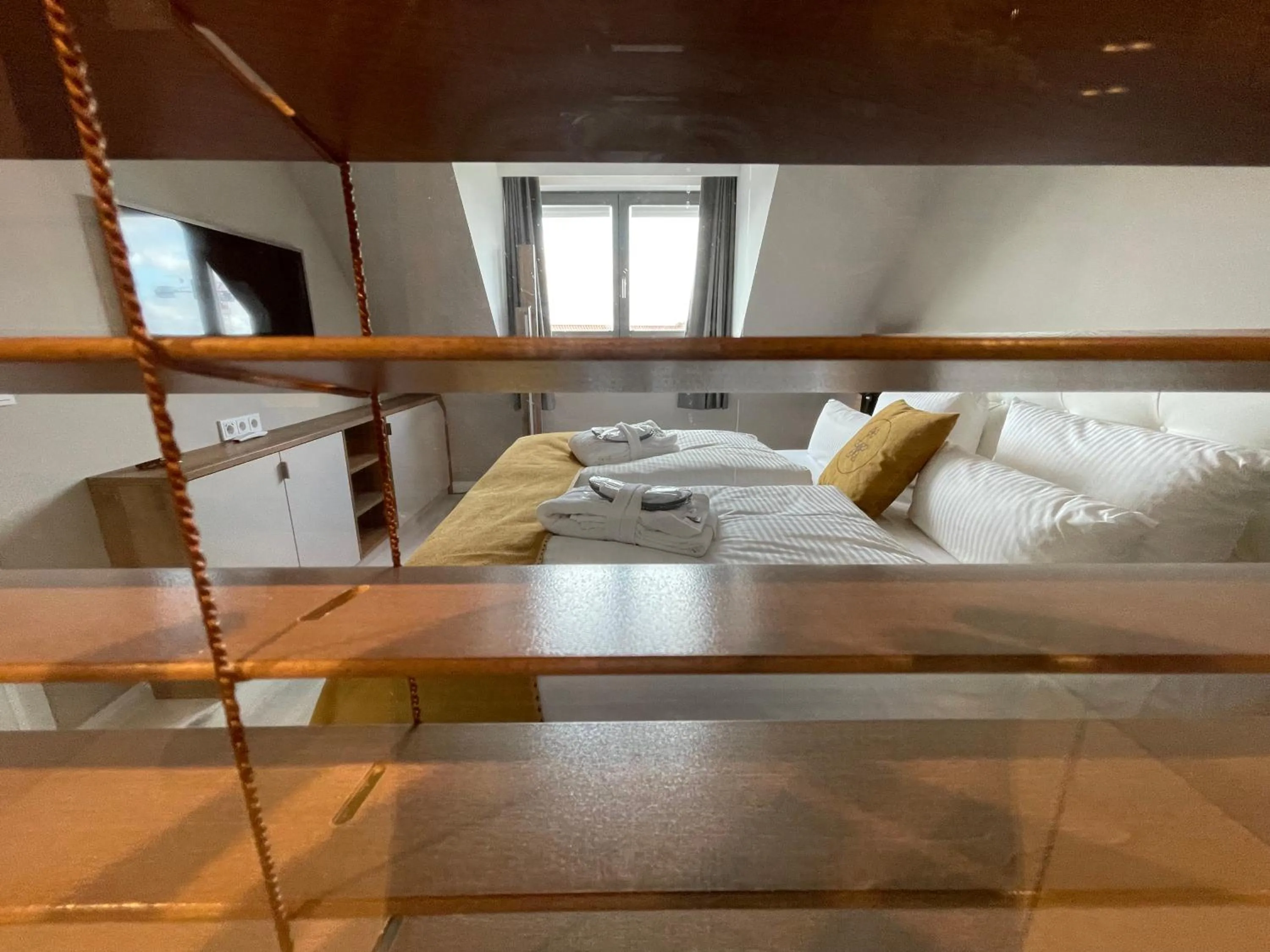 Photo of the whole room, Bed in DAS KEHRS - Hotel auf dem Petersberg