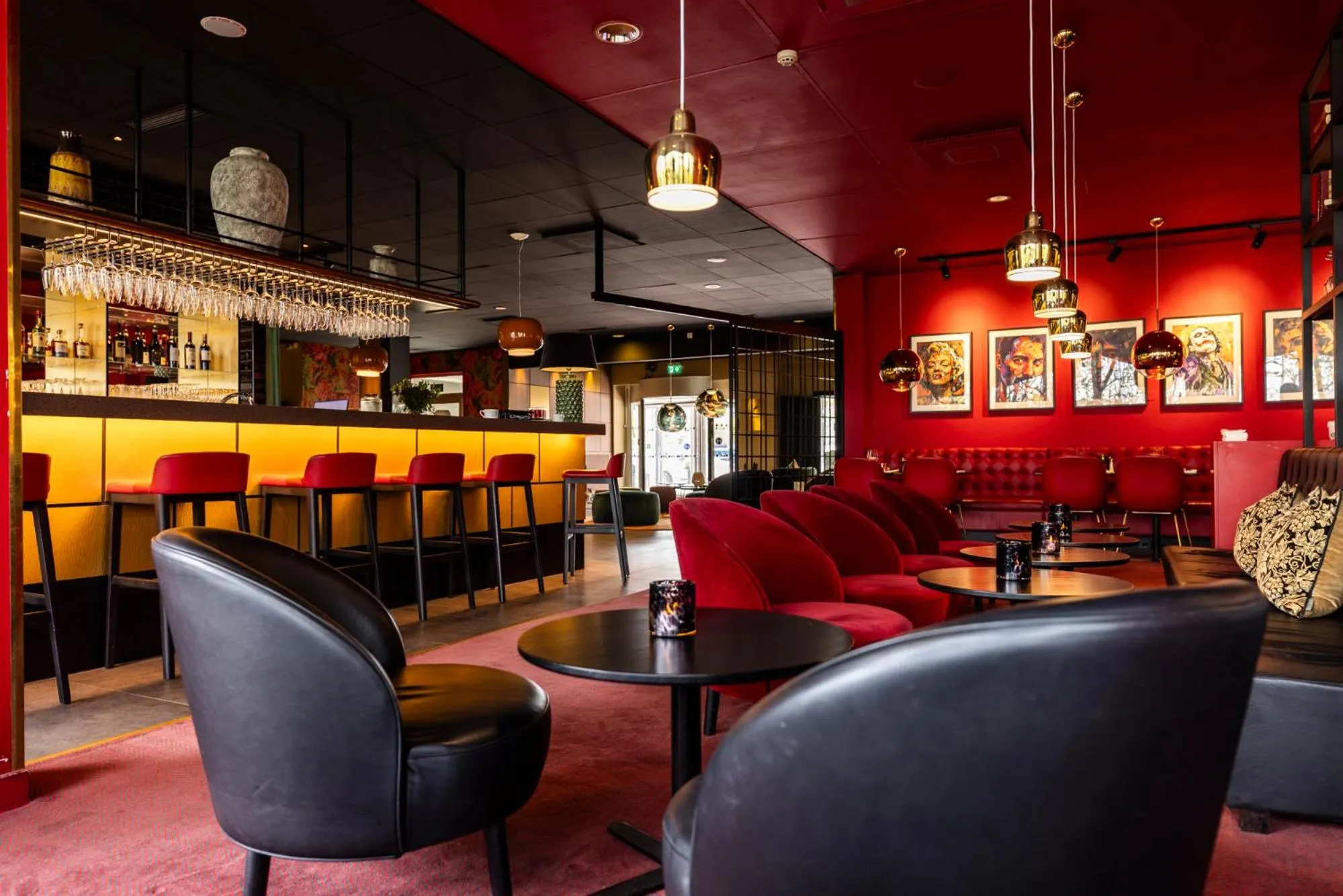 Lounge or bar in ProfilHotels Nacka