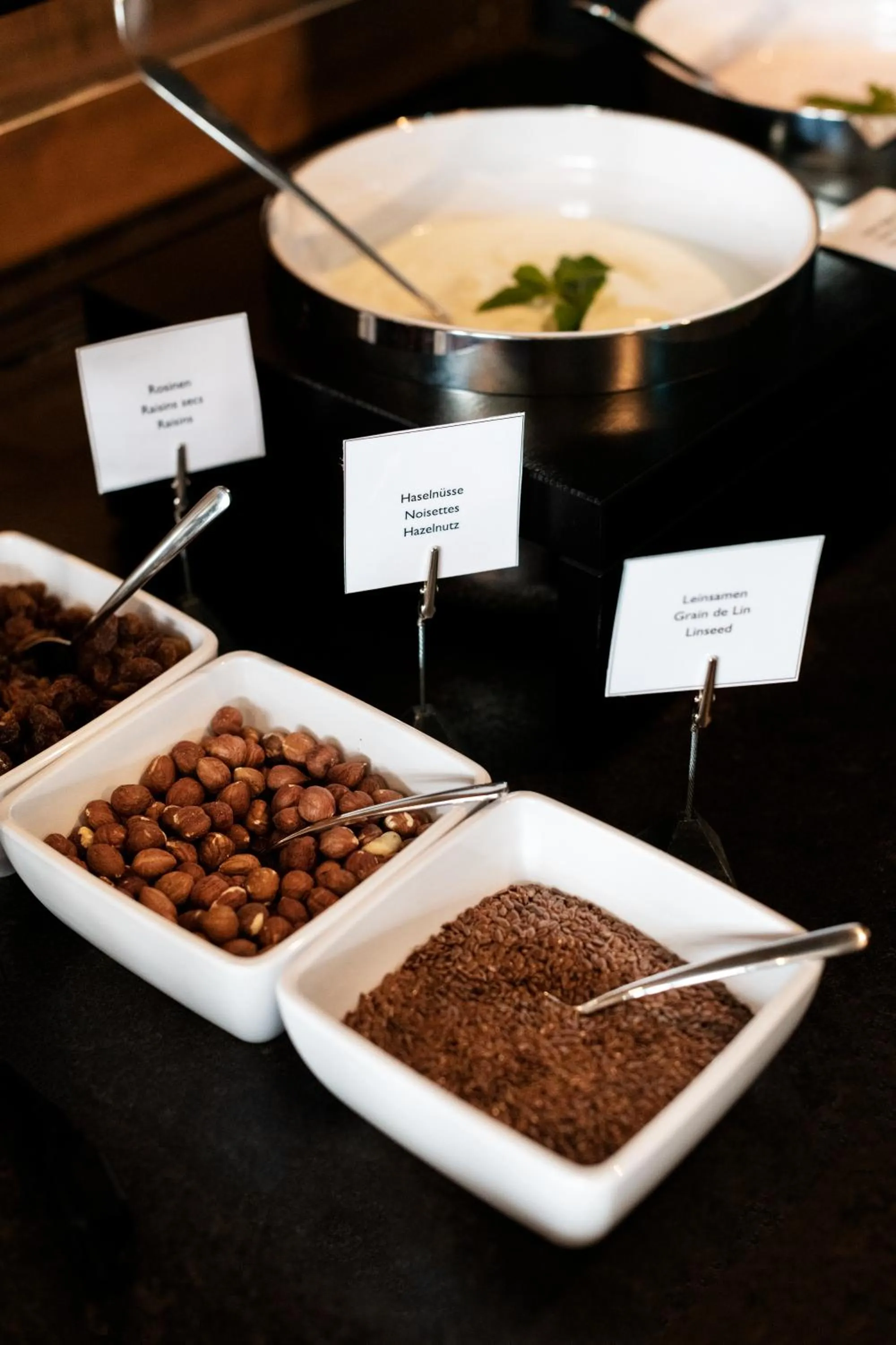 Food and drinks in B&B HOTEL Oftringen