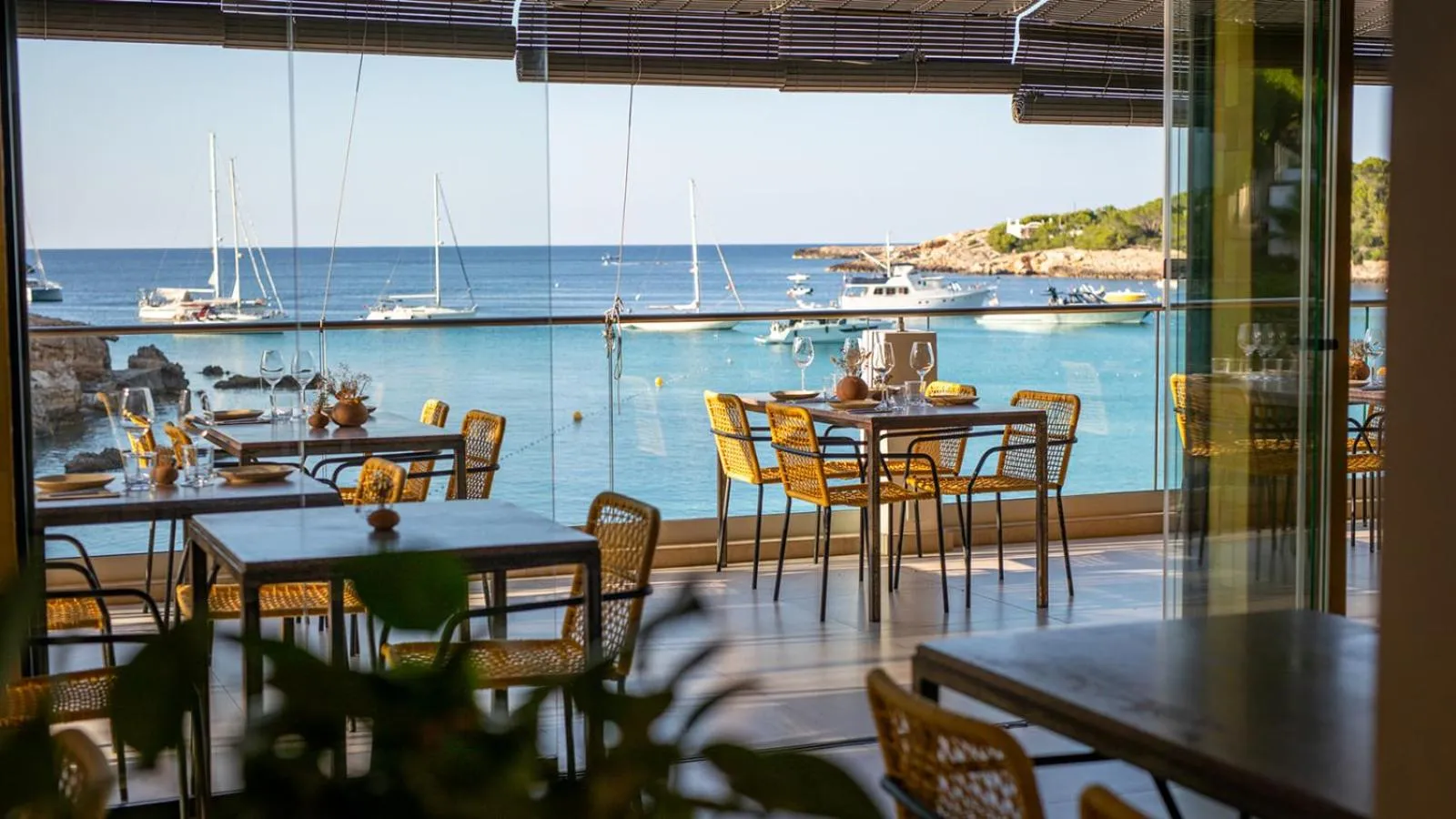 Restaurant/places to eat in Hostal La Cigüeña