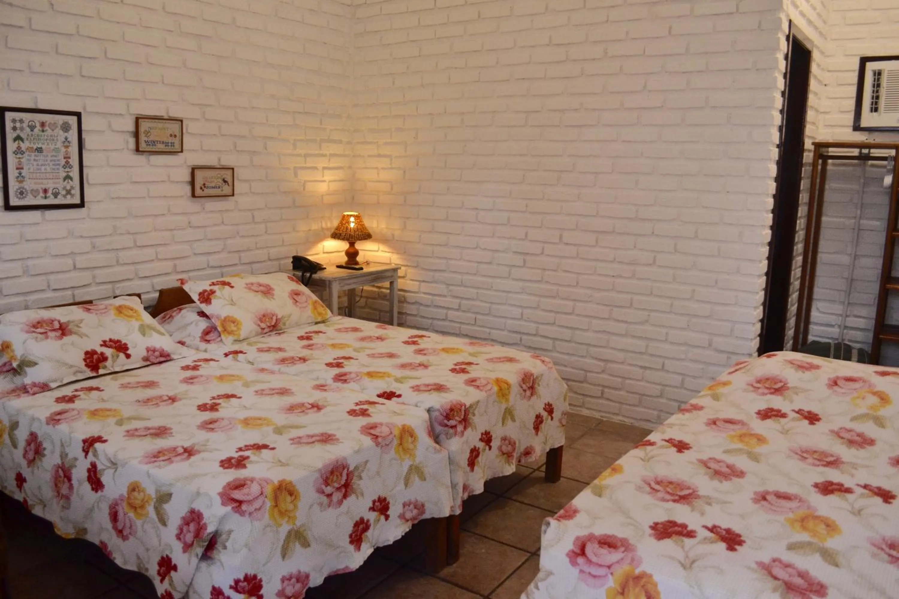 Family, Bed in Pousada do Roballo