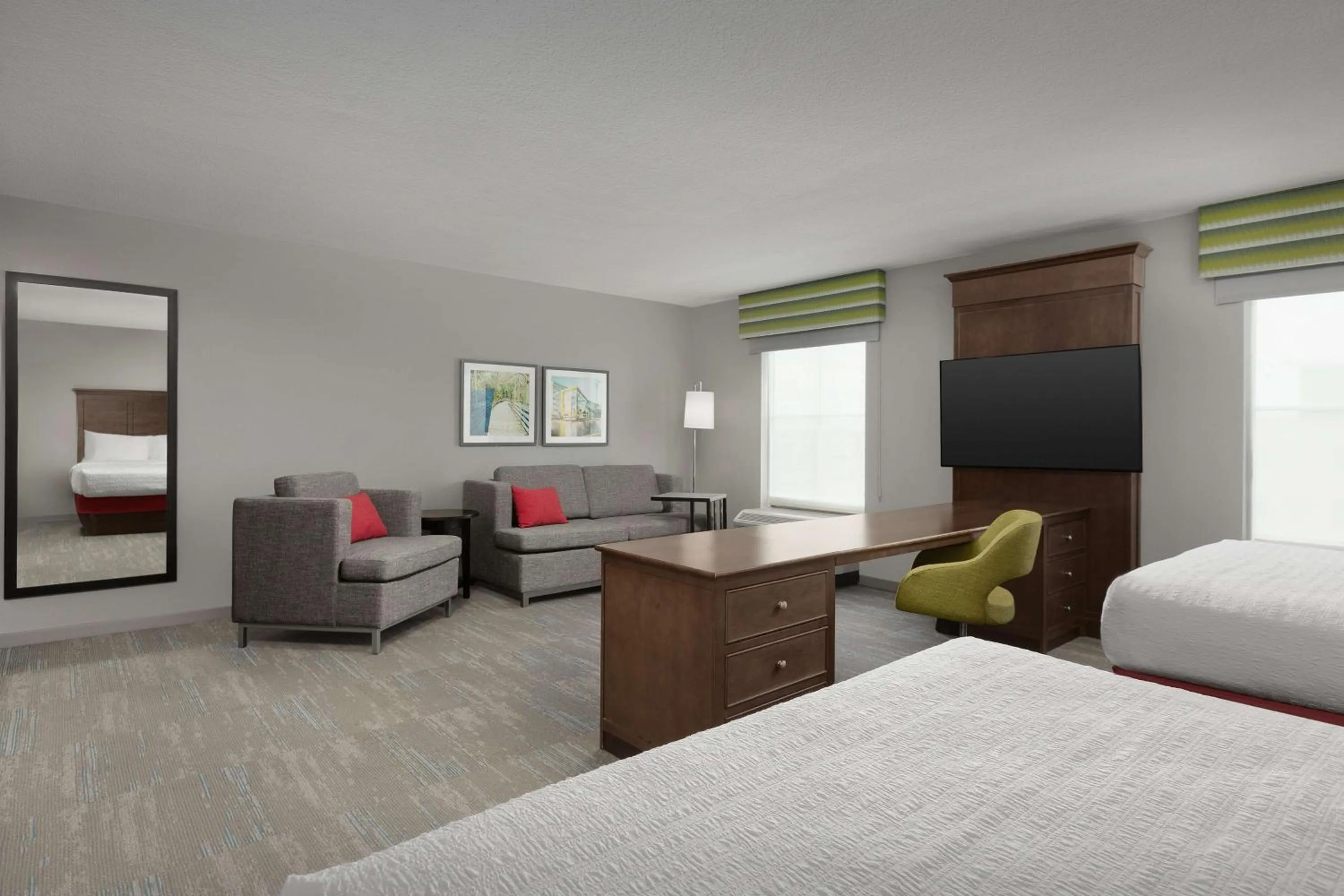 Living room, Bed in Hampton Inn & Suites Orlando North Altamonte Springs
