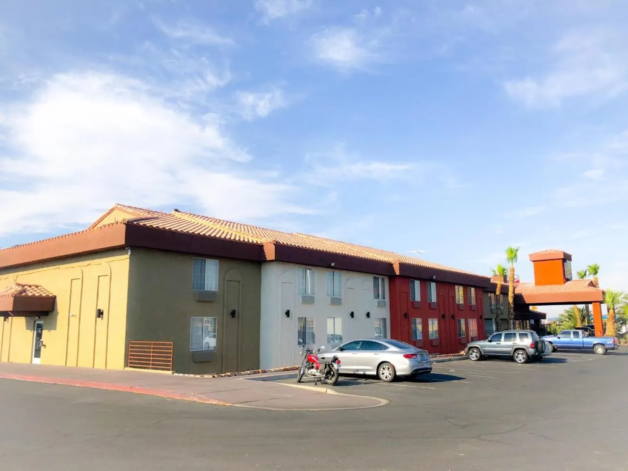 Property building in Sunrise Inn