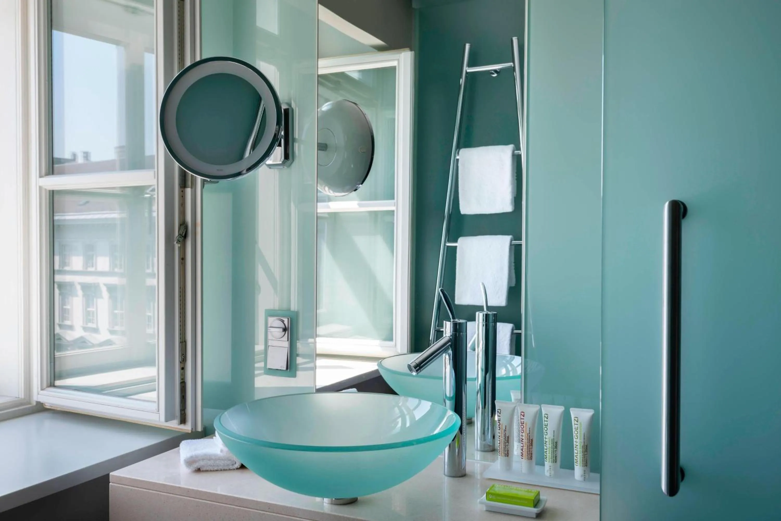 Bathroom in Le Méridien Vienna