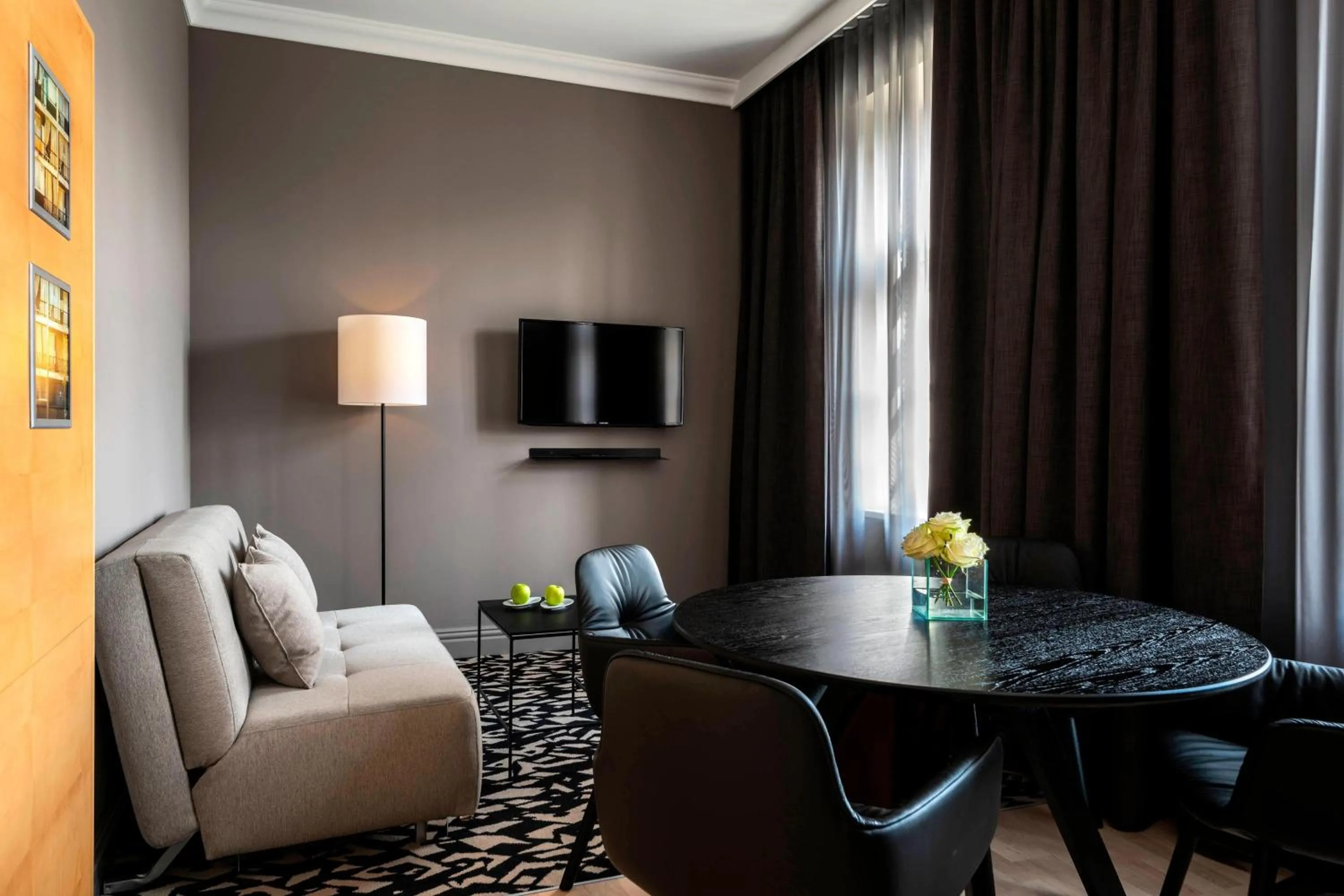 Photo of the whole room in Le Méridien Vienna