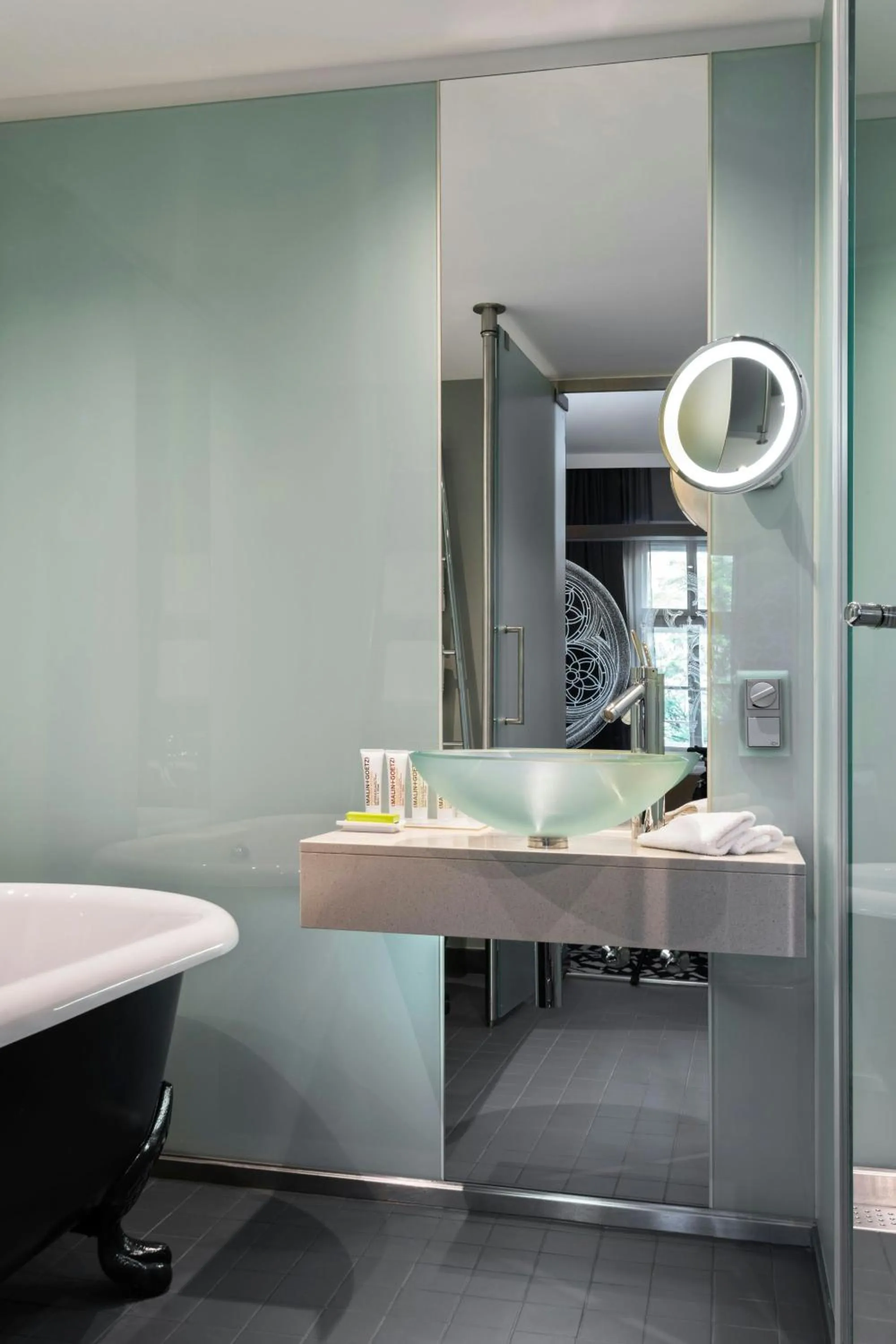 Bathroom in Le Méridien Vienna