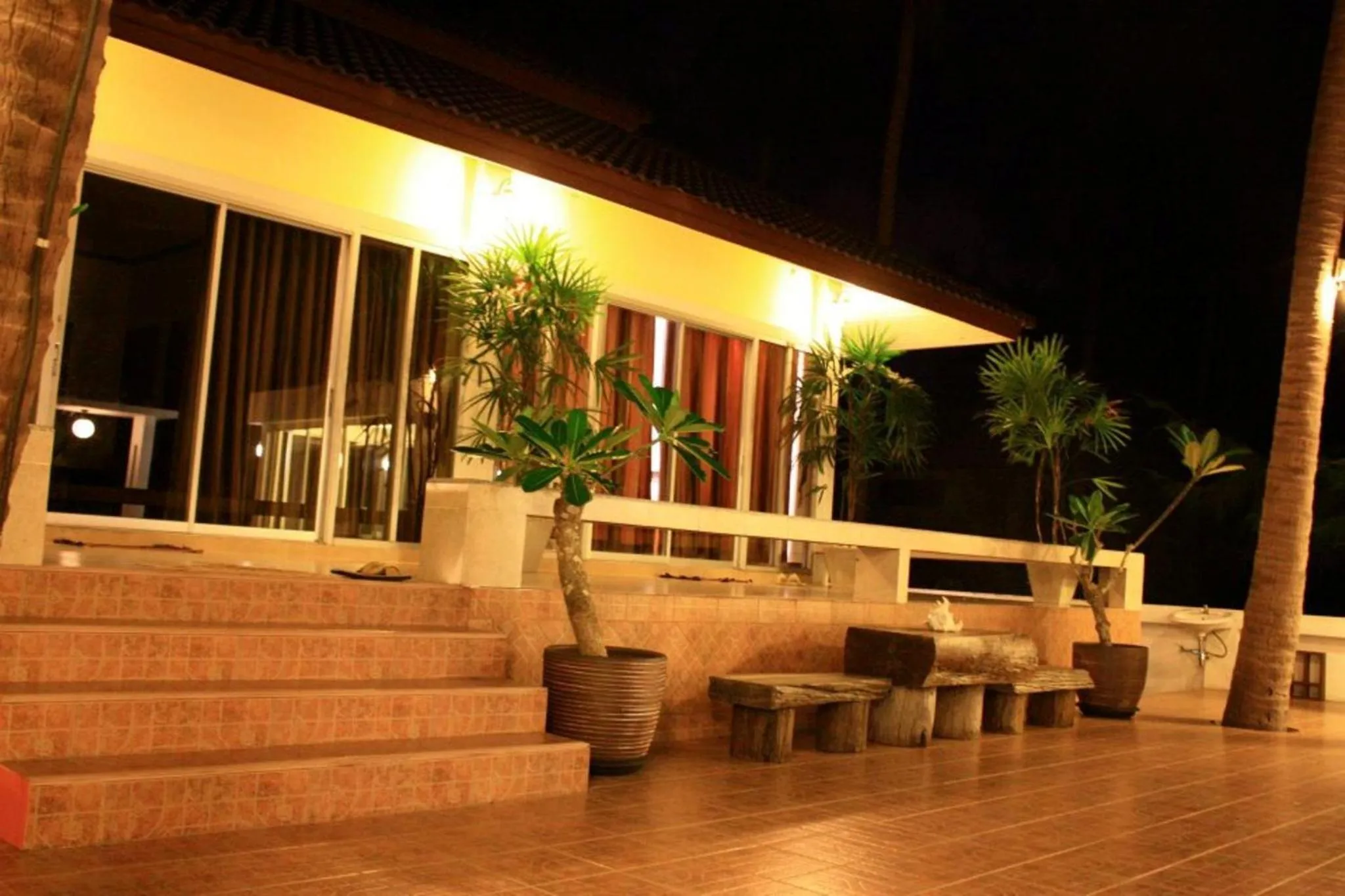 Facade/entrance in The Theatre Villa