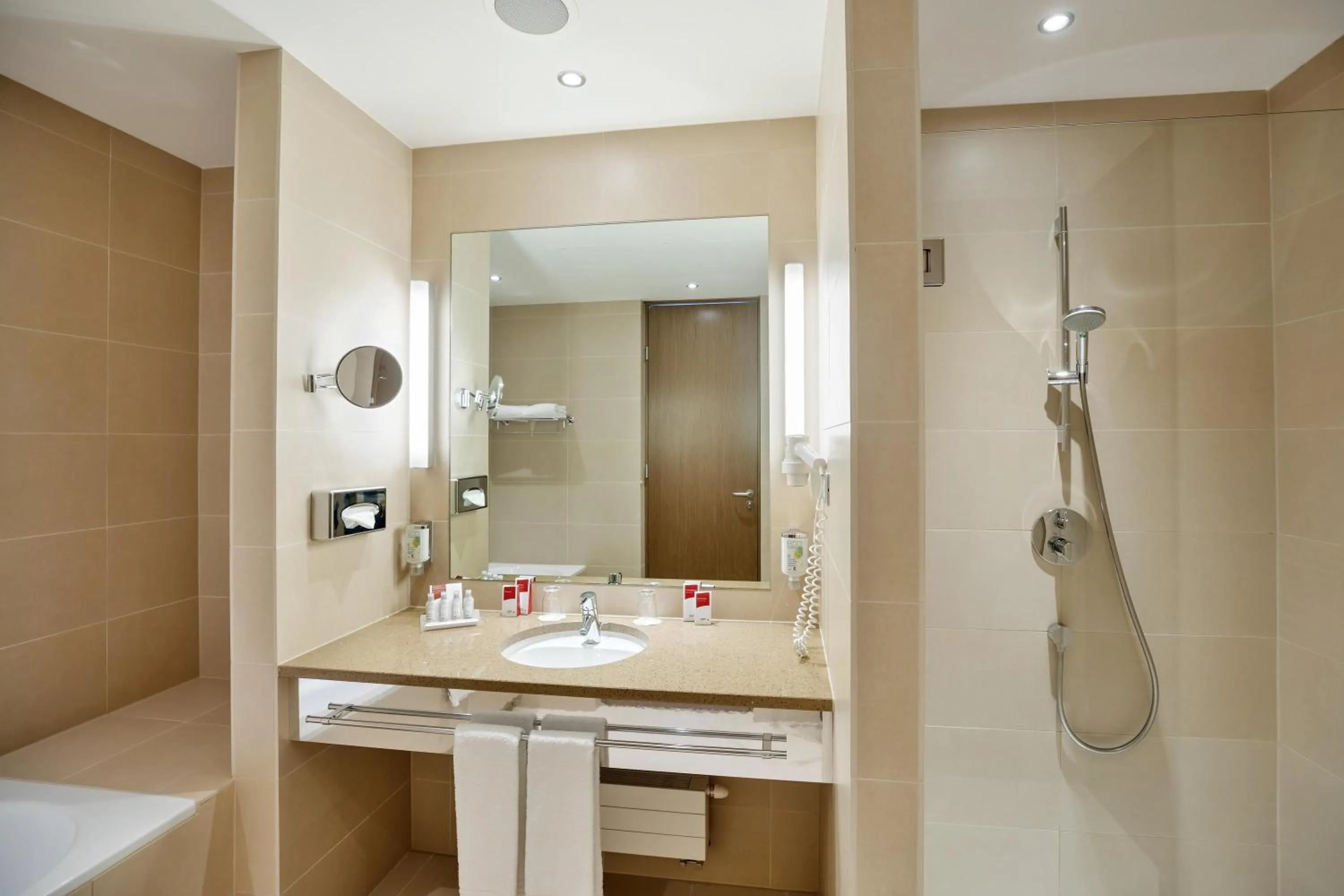 Bathroom in Austria Trend Hotel Savoyen Vienna - 4 stars superior