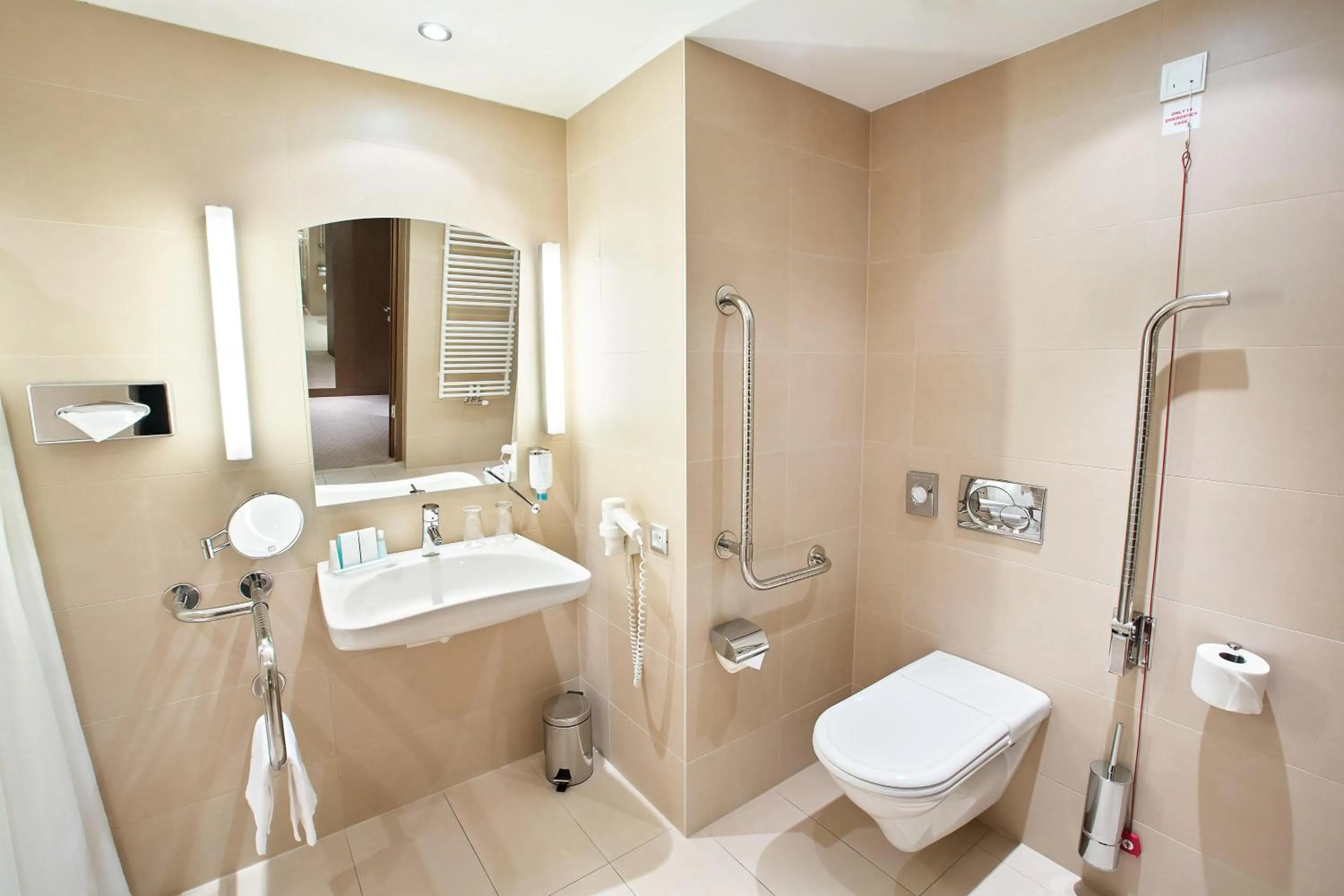 Toilet in Austria Trend Hotel Savoyen Vienna - 4 stars superior