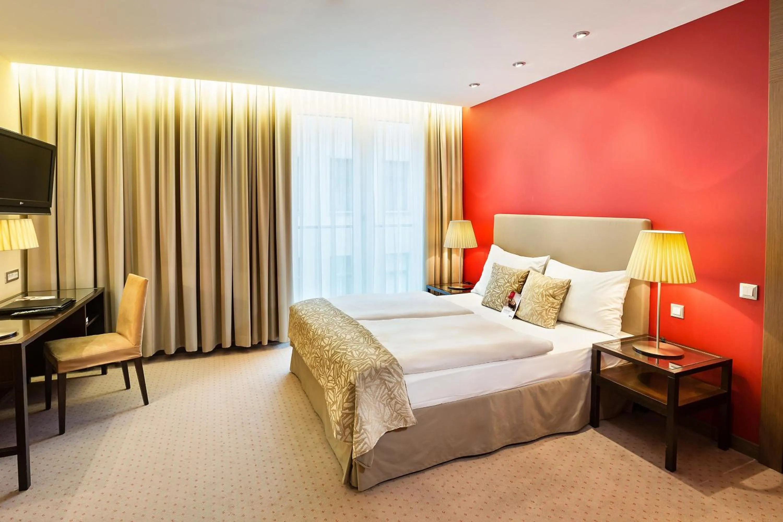 Photo of the whole room, Bed in Austria Trend Hotel Savoyen Vienna - 4 stars superior