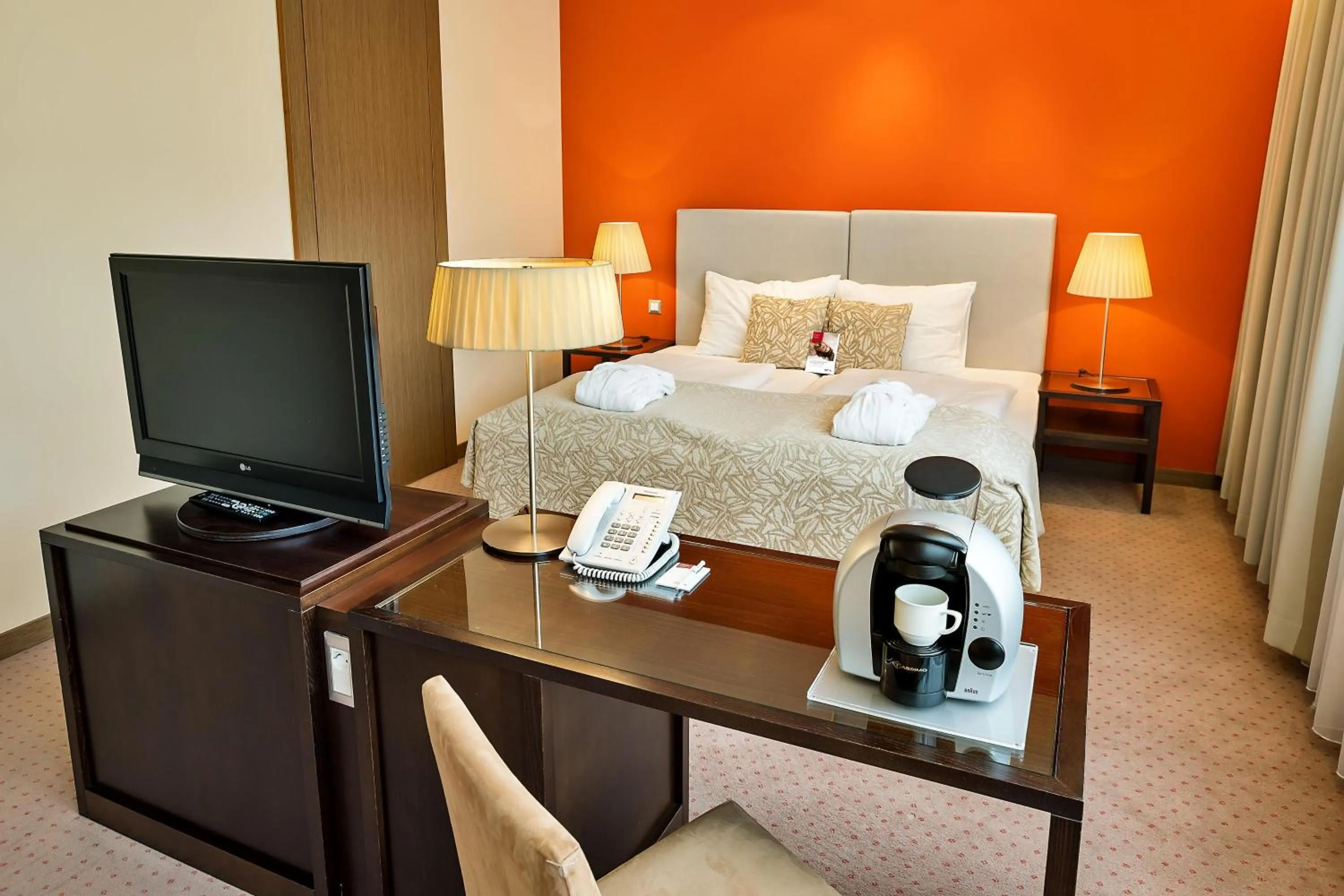 Photo of the whole room, Bed in Austria Trend Hotel Savoyen Vienna - 4 stars superior