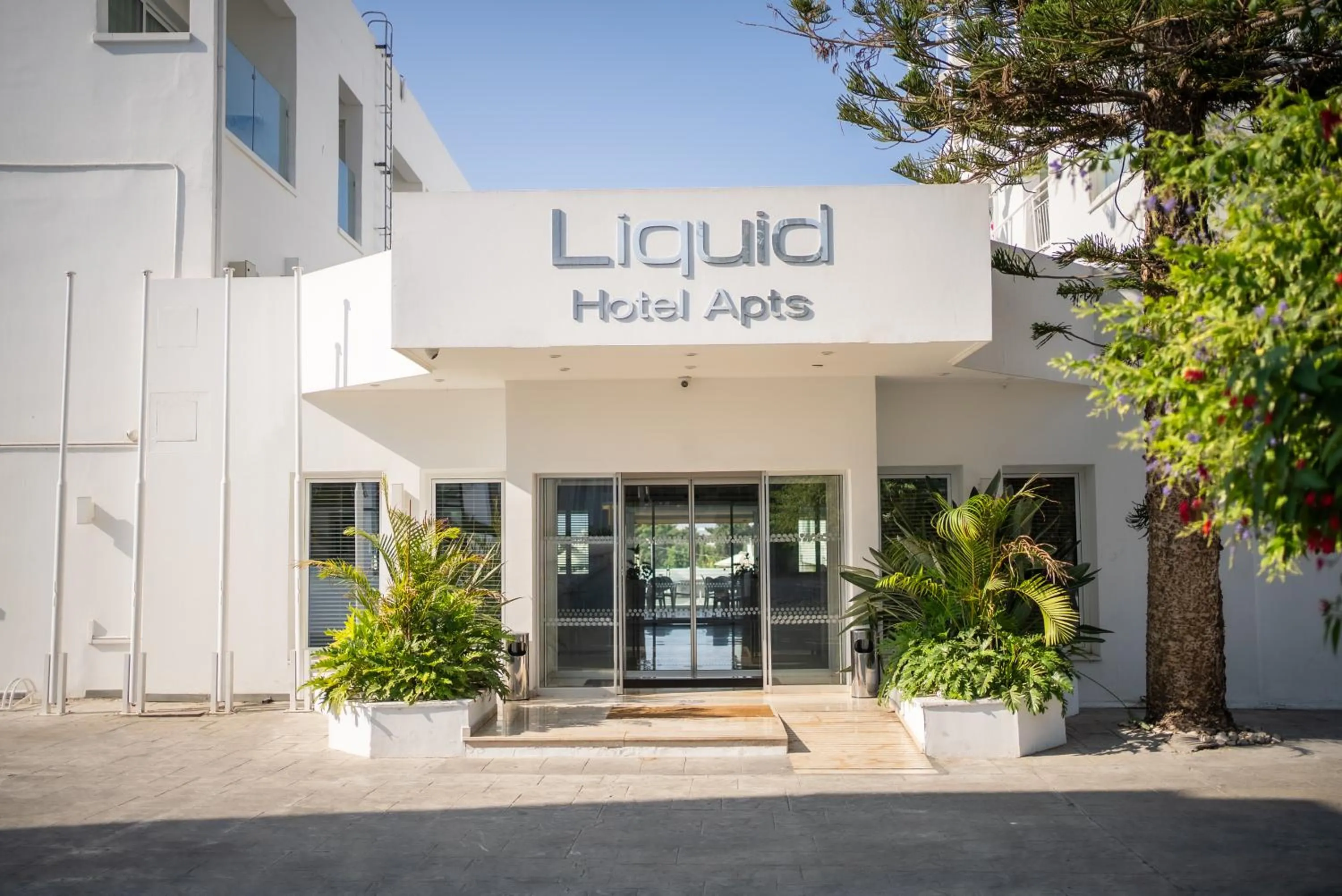 Facade/entrance in Liquid Hotel Apartments