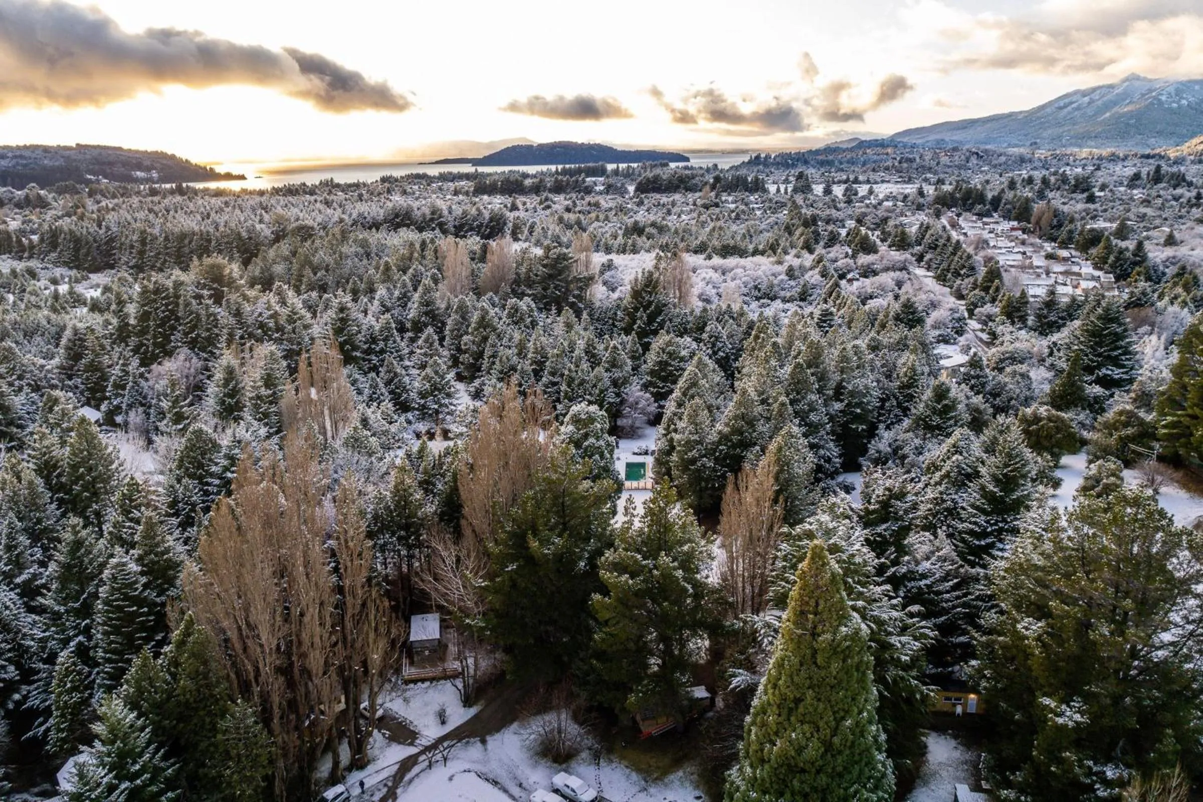 Cabañas Villa Labrador con costa de lago