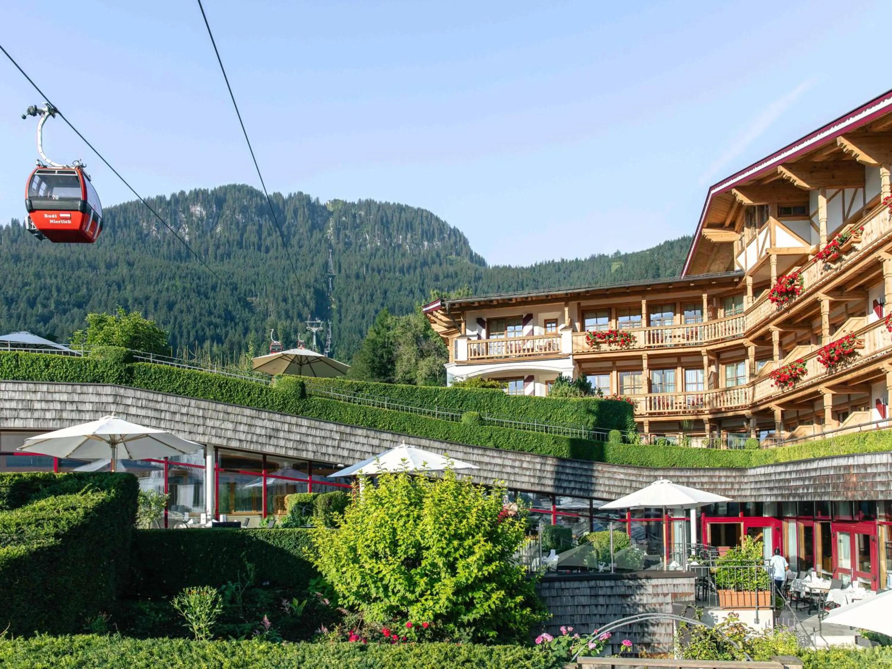 Property building in Hotel Kaiserhof Kitzbühel, 4 Sterne Superior