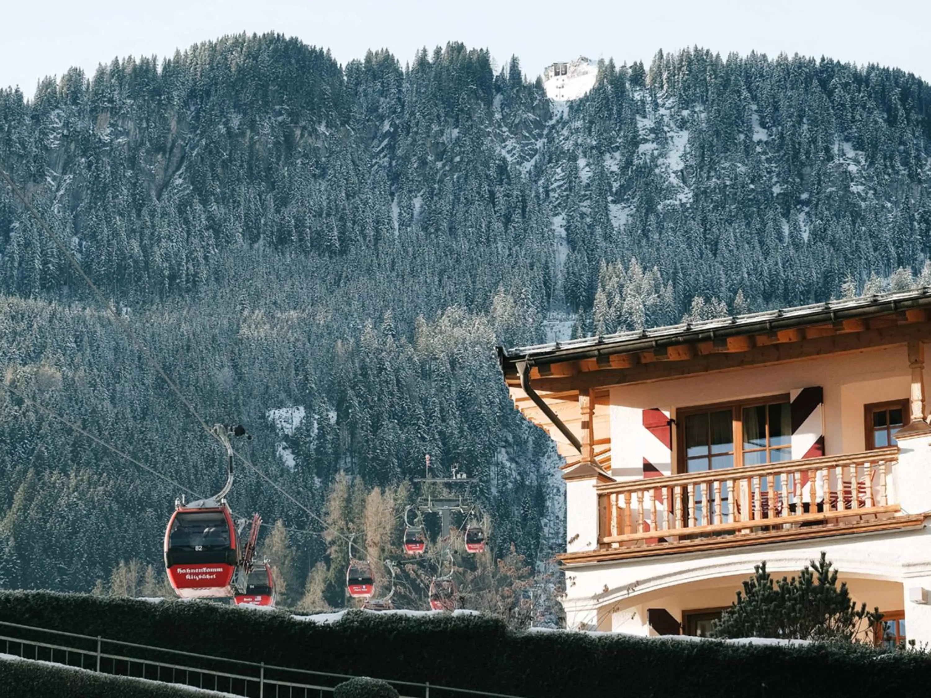 Property building in Hotel Kaiserhof Kitzbühel, 4 Sterne Superior