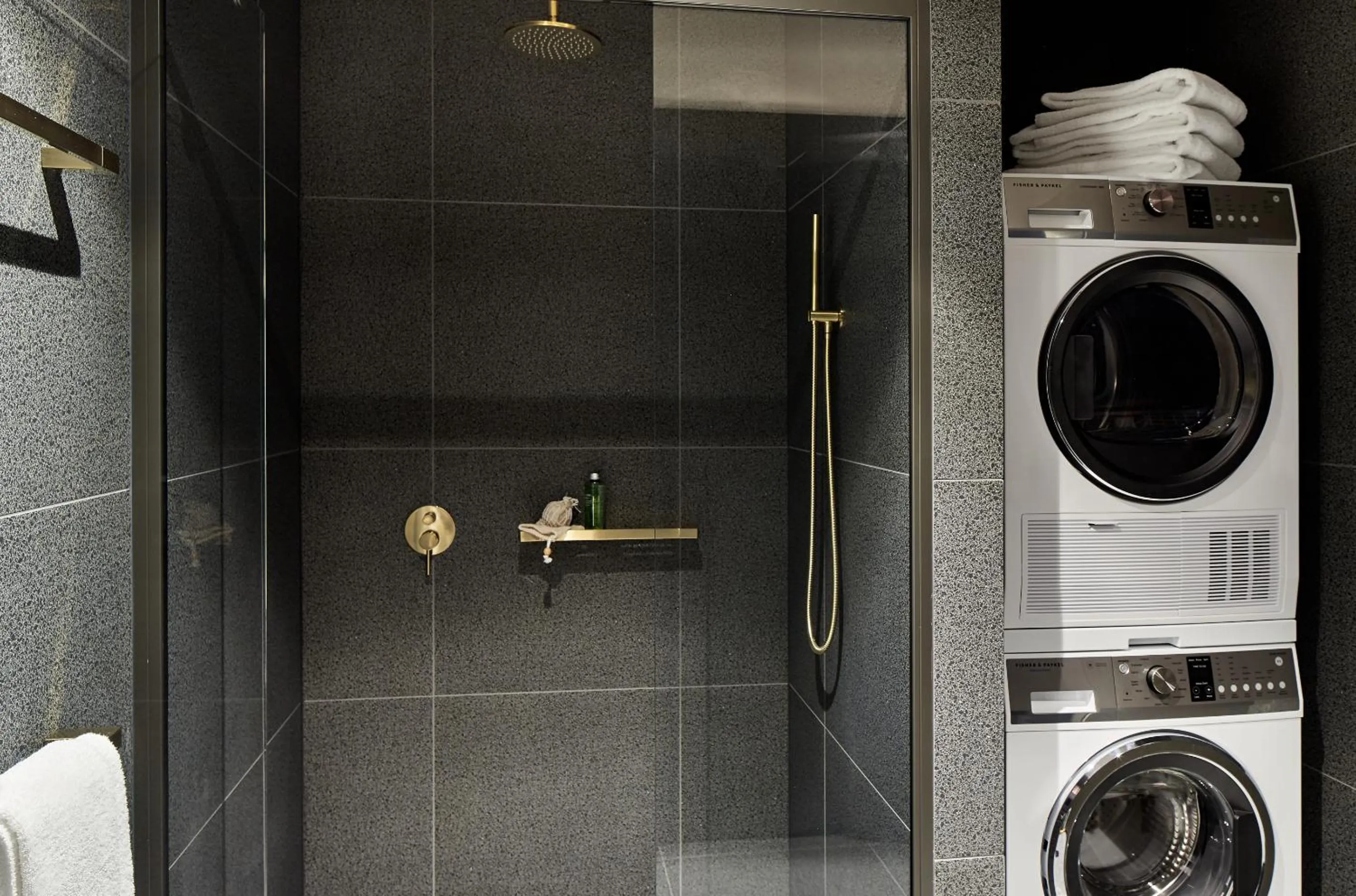 Shower in Punthill Caroline Springs