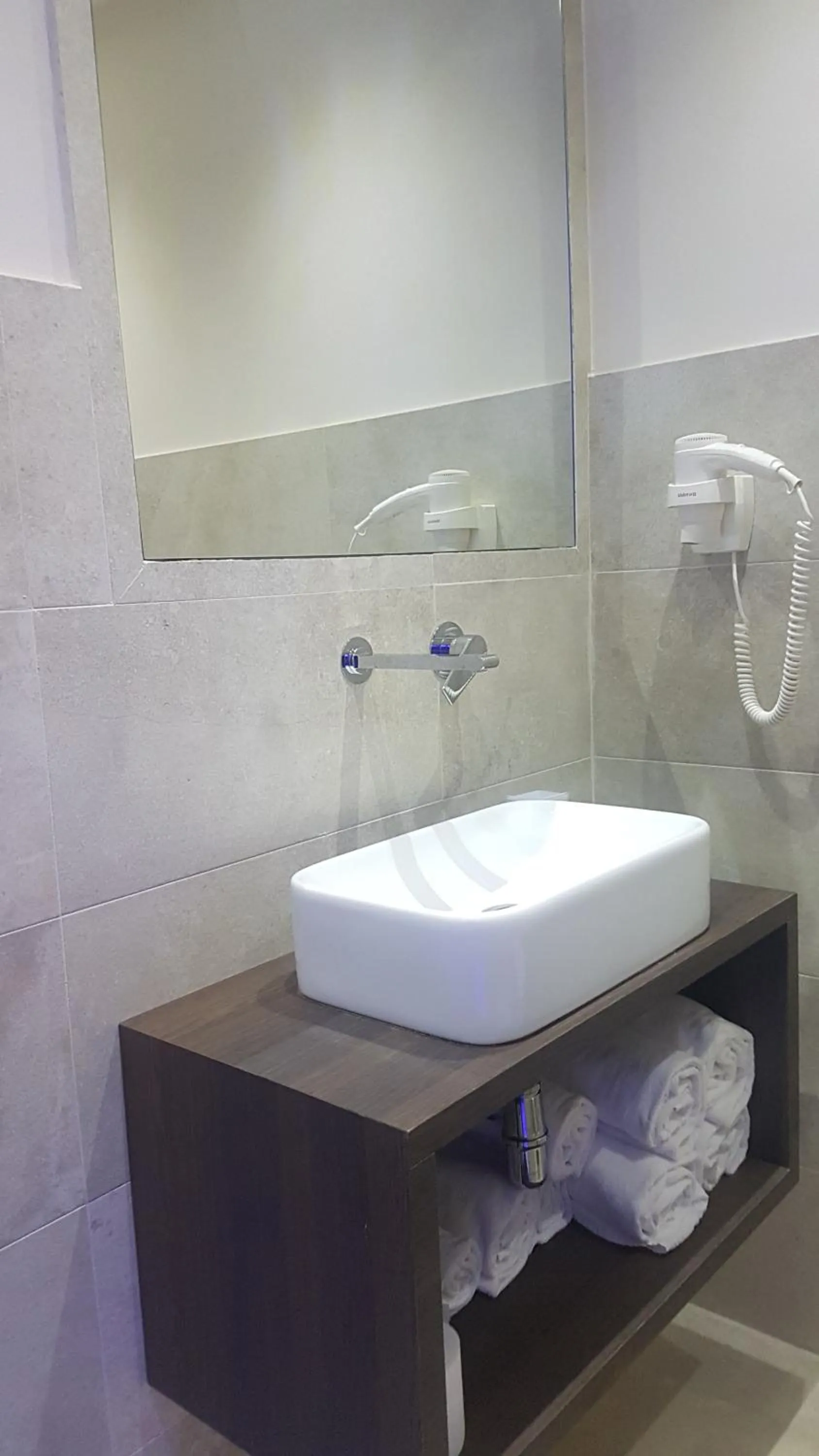 Bathroom in Hotel Mirage