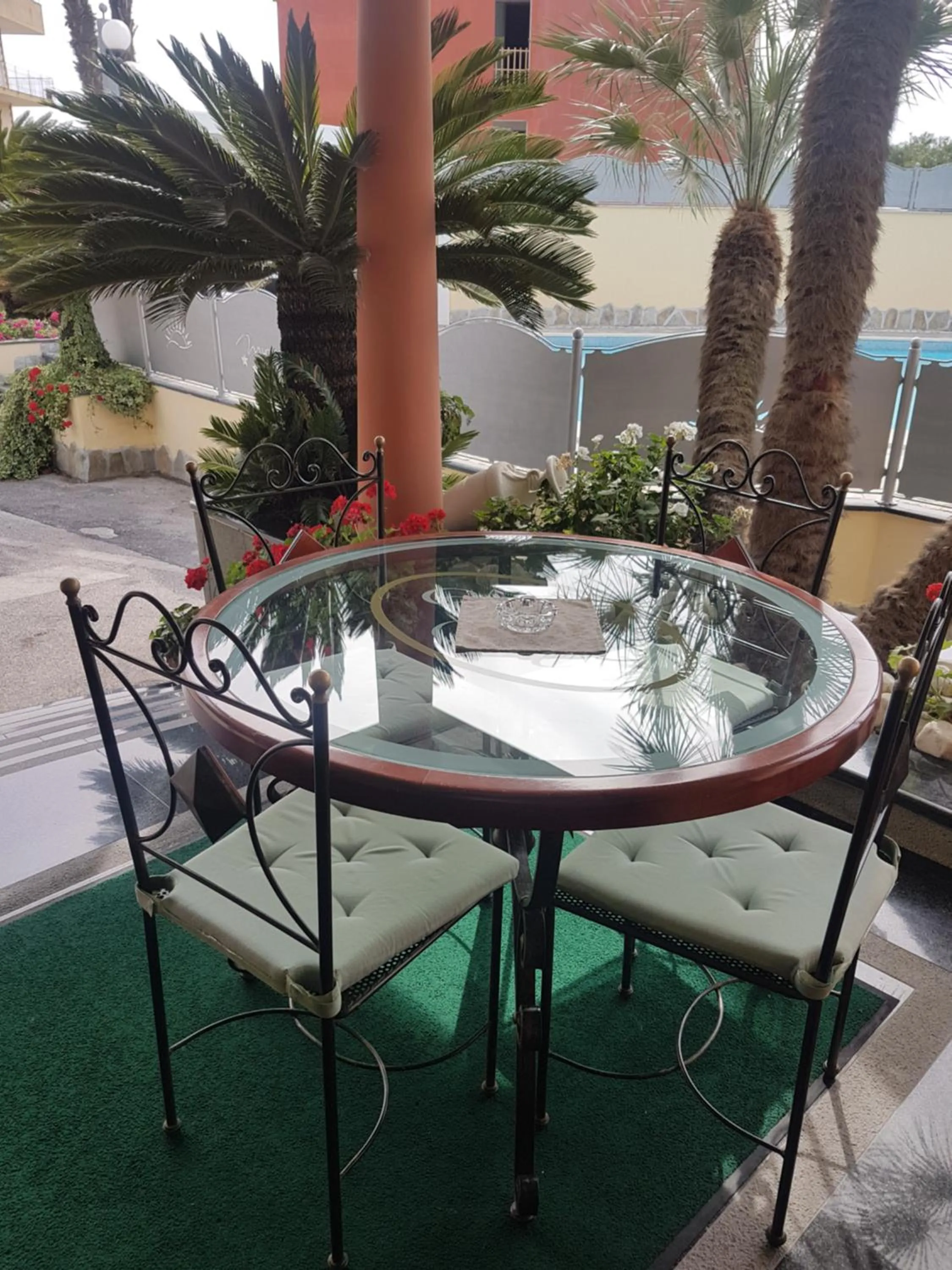 Patio in Hotel Mirage